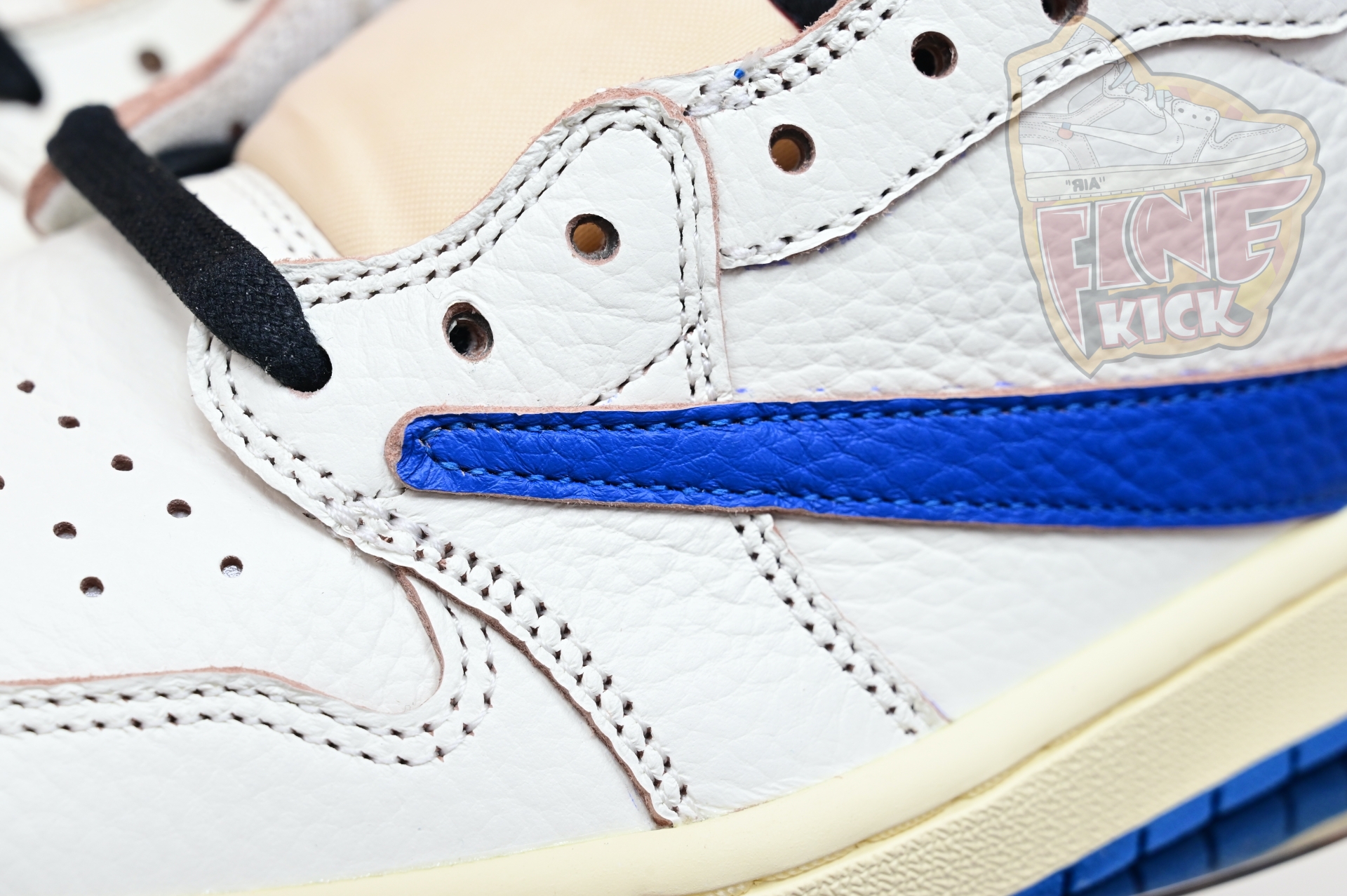 Travis Scott x Air Jordan 1 Low OG