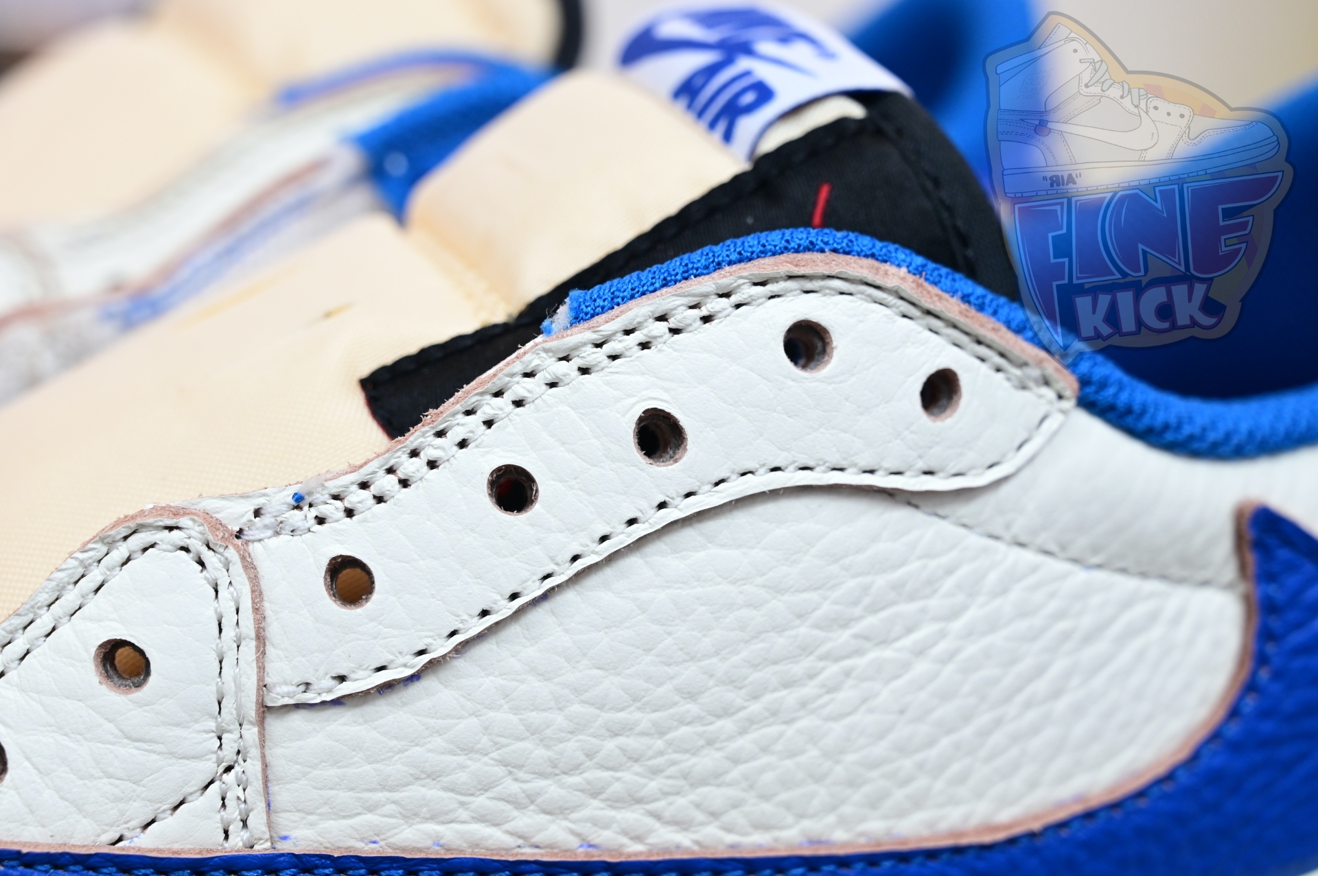 Travis Scott x Air Jordan 1 Low OG