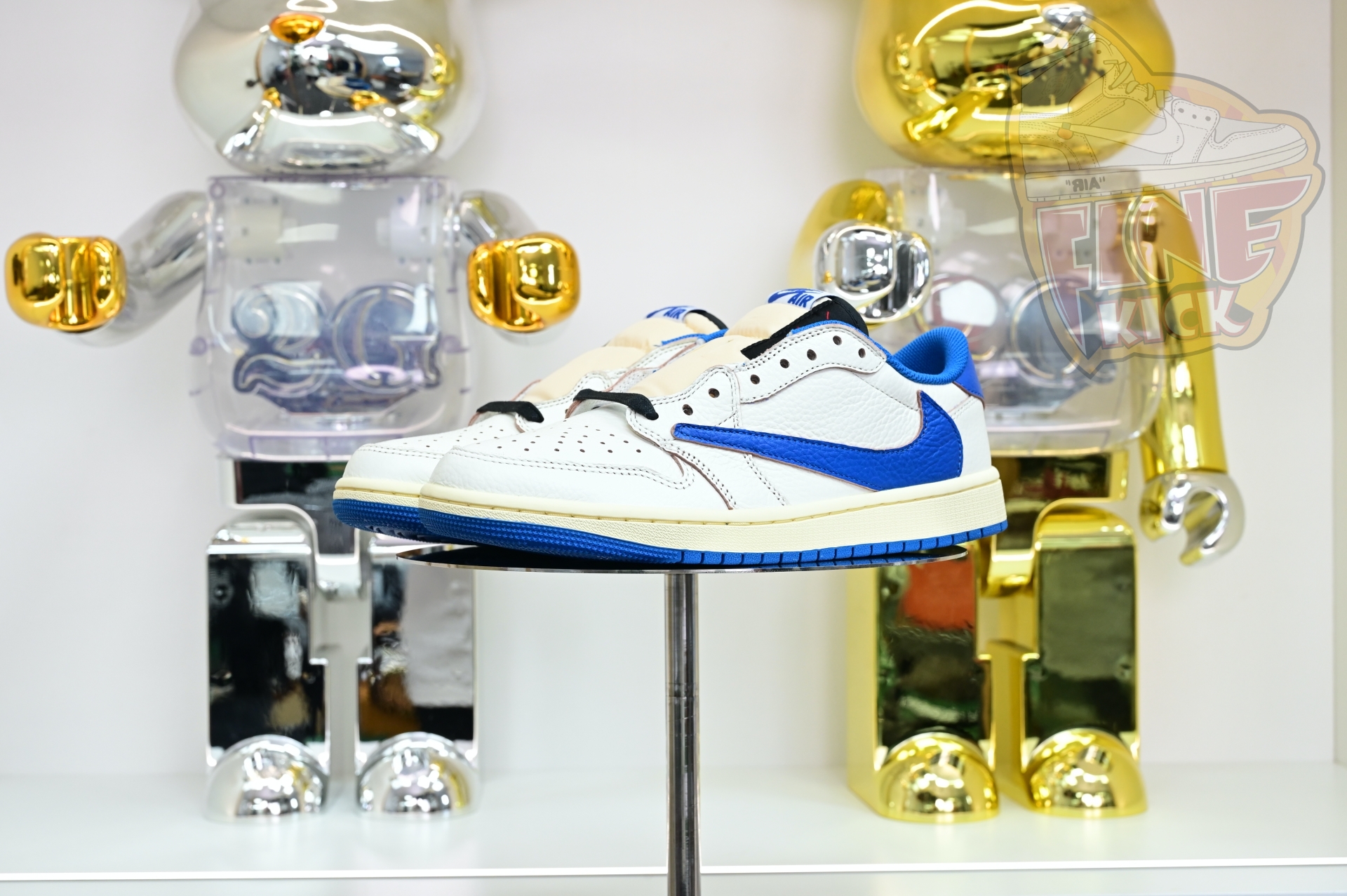 Travis Scott x Air Jordan 1 Low OG