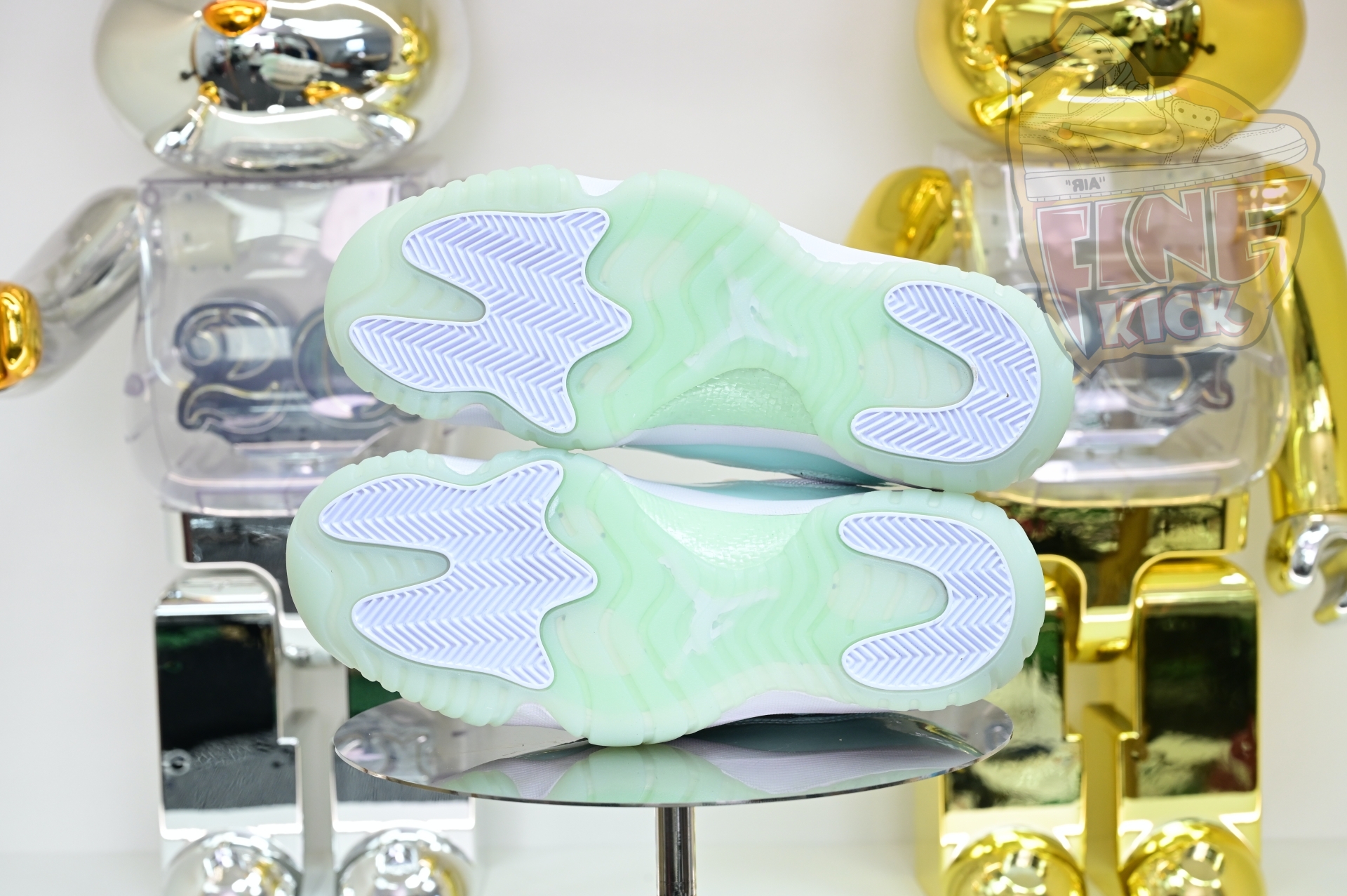 Air Jordan 11 LOW  AH7860-103
