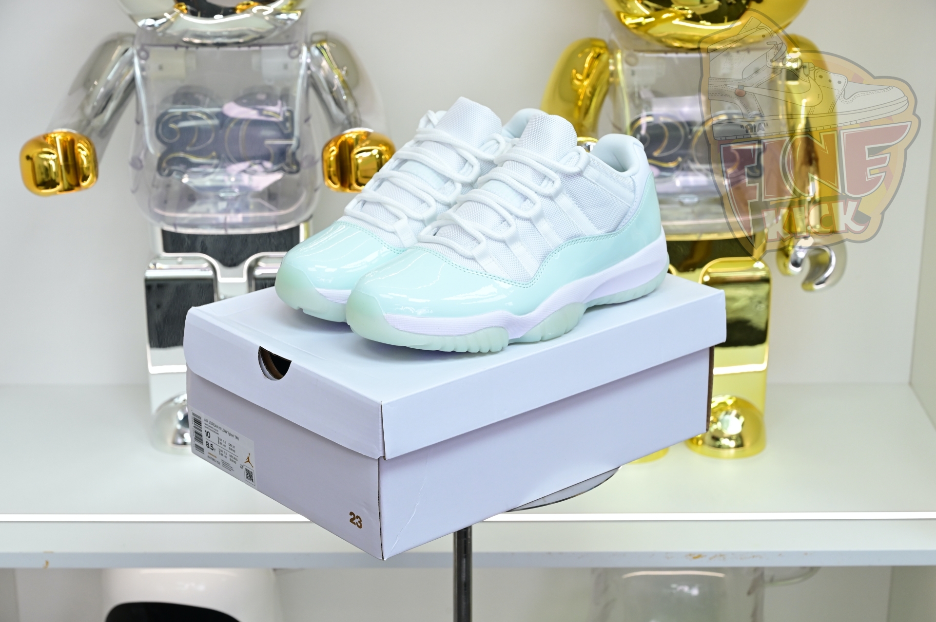Air Jordan 11 LOW  AH7860-103