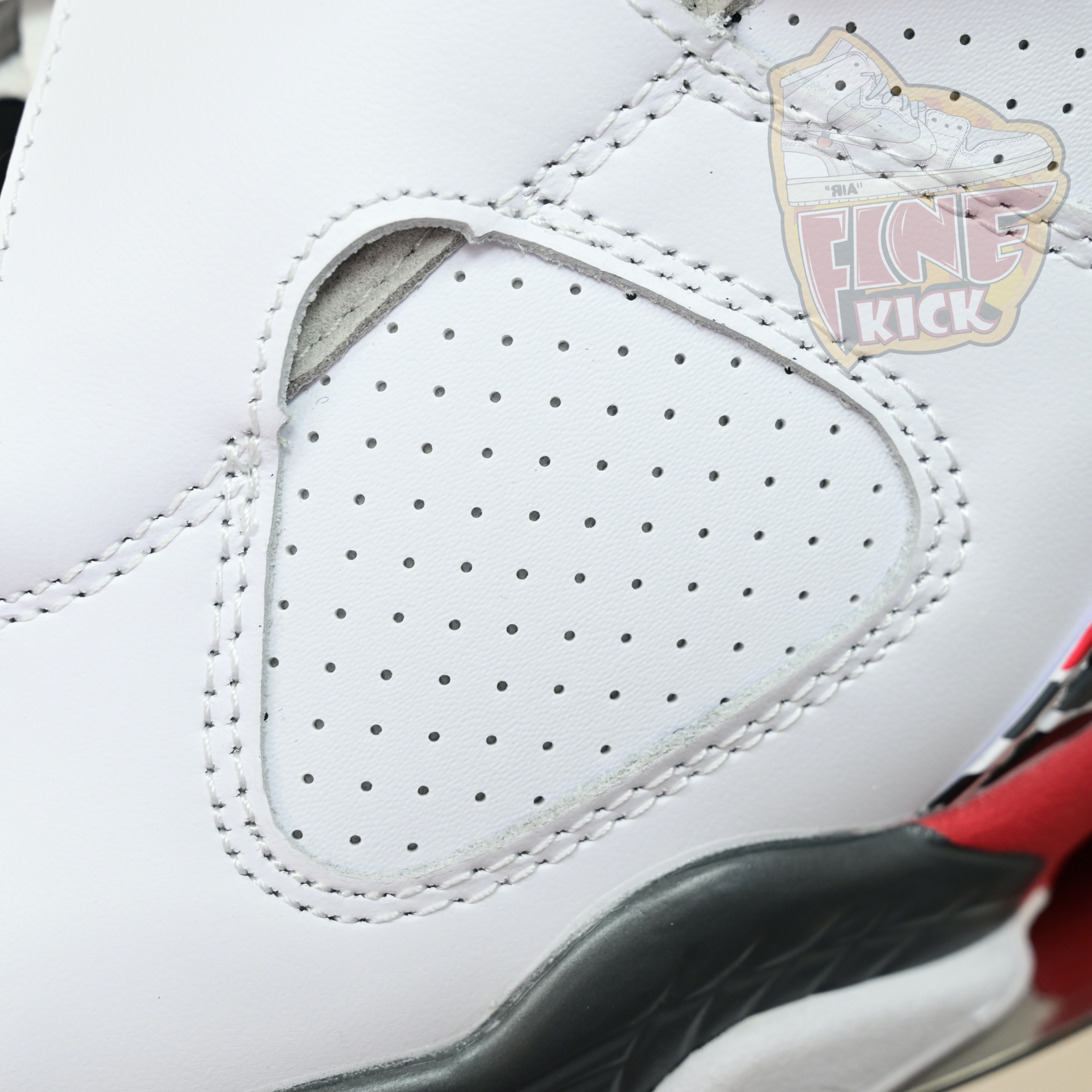 Air Jordan 8 Retro Bugs Bunny  305381-103