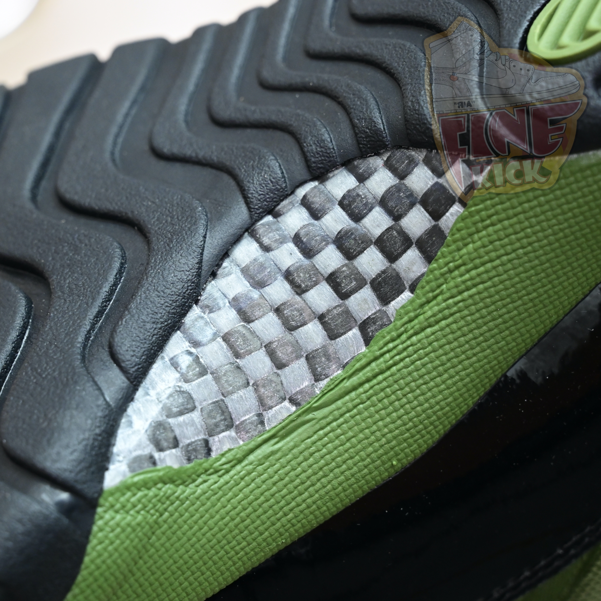 Air Jordan 11  RETRO CT8012-300