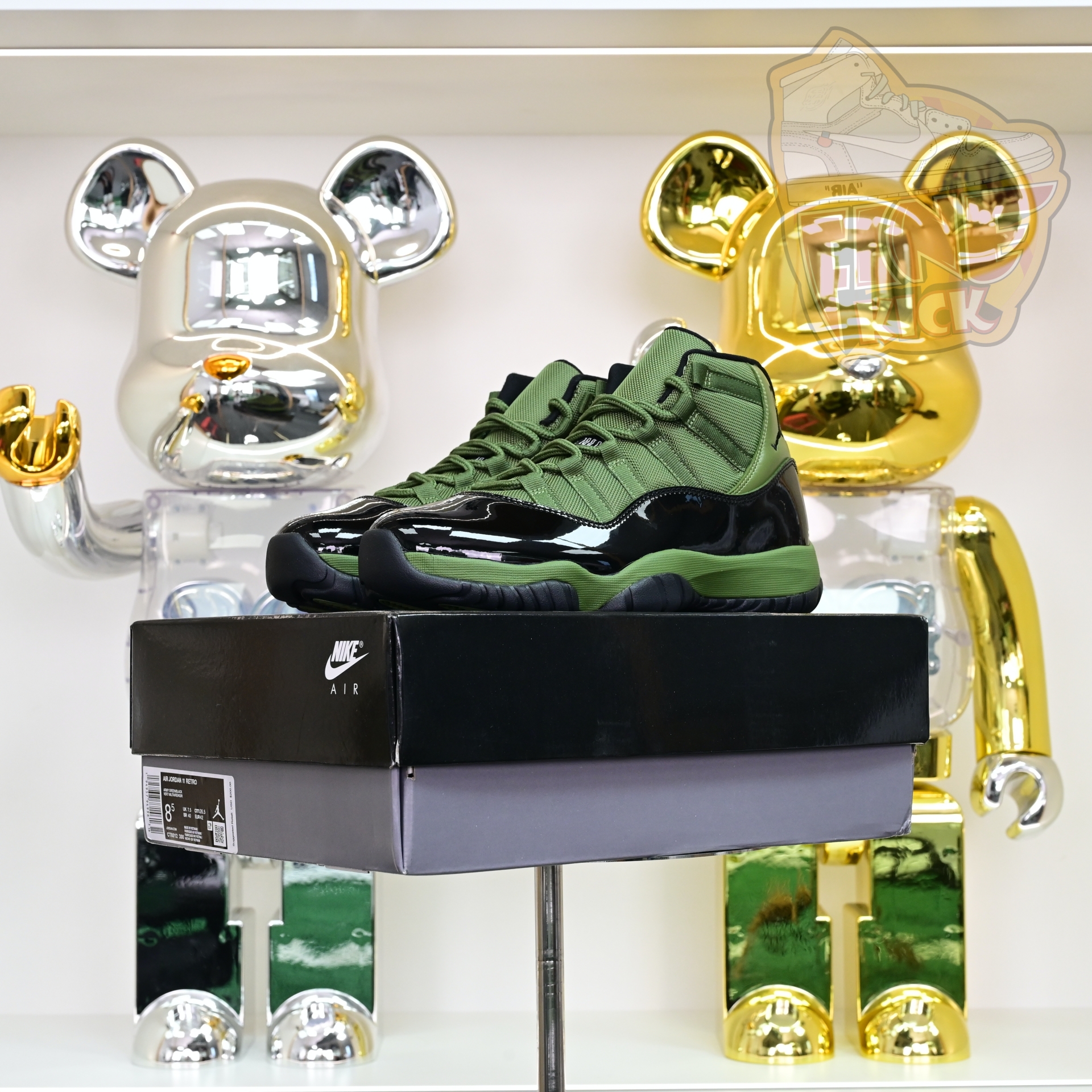 Air Jordan 11 RETRO CT8012-300