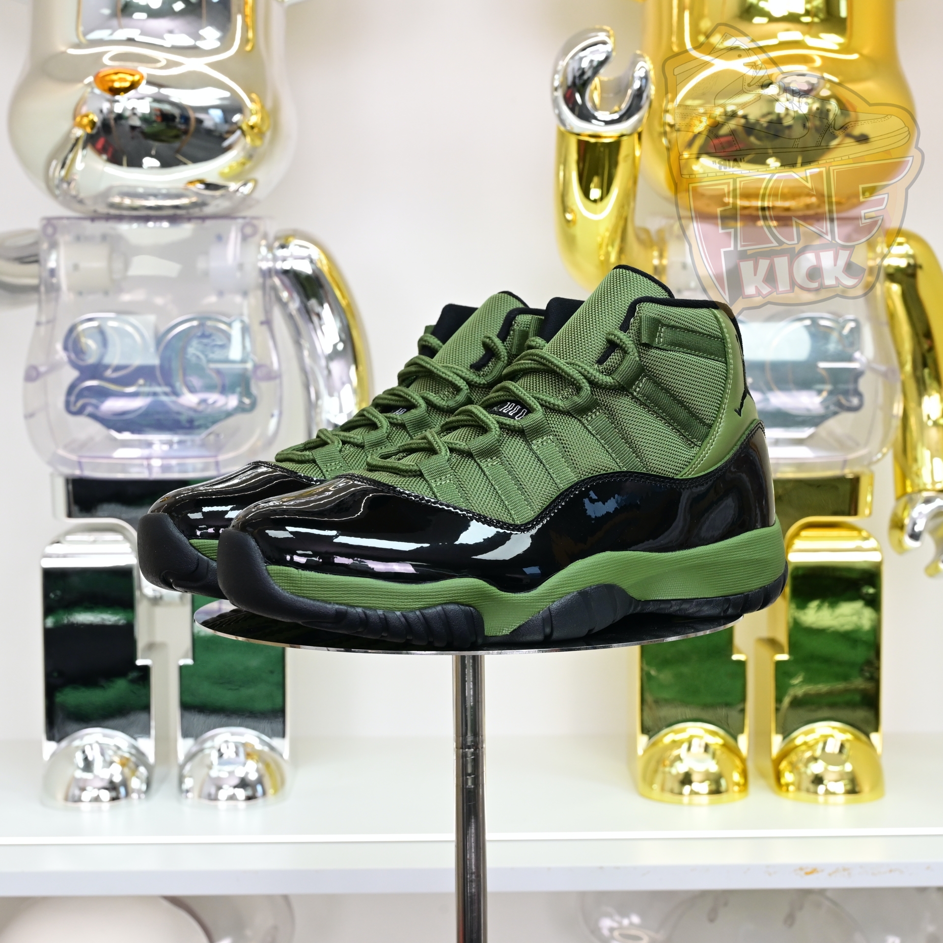 Air Jordan 11  RETRO CT8012-300