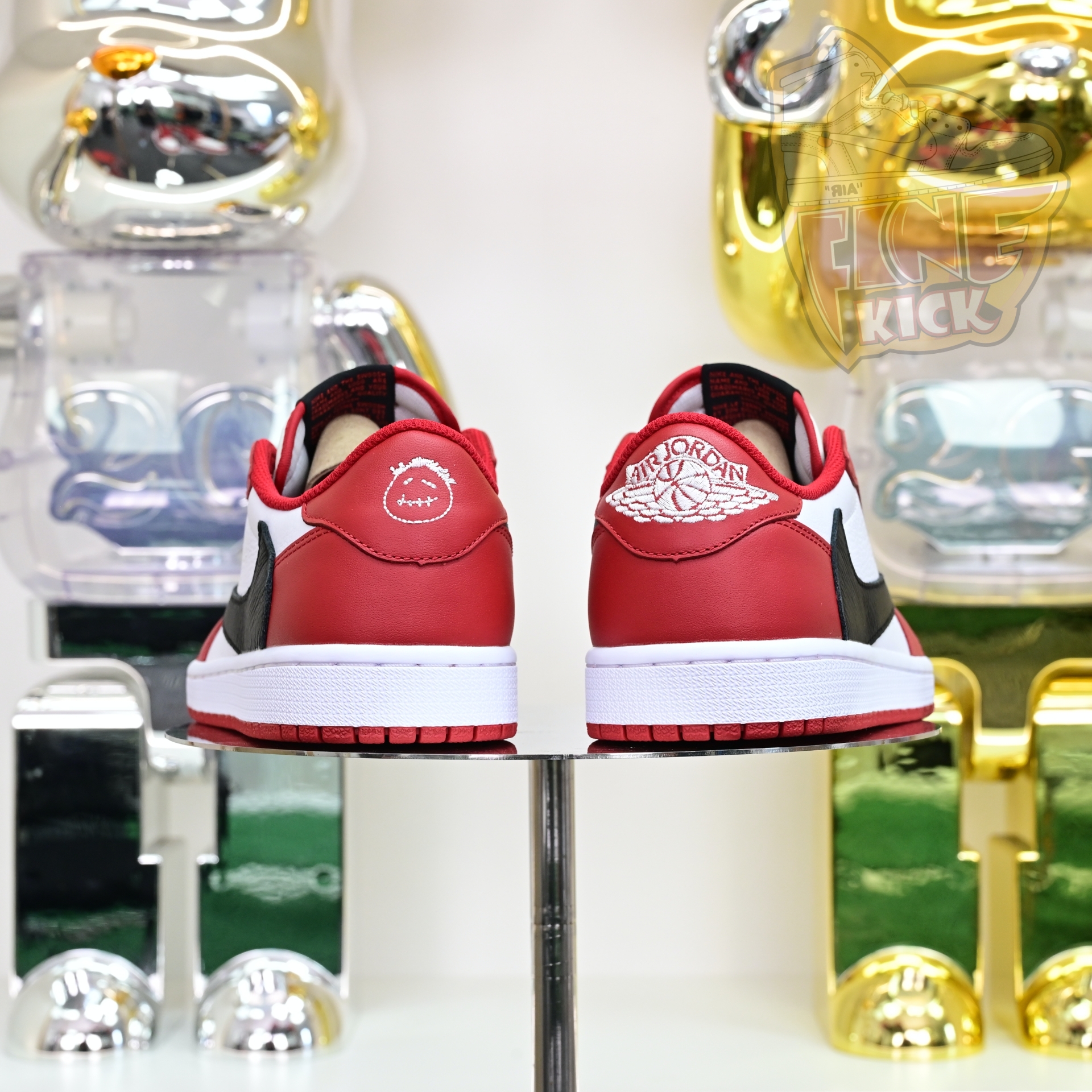 Travis Scott x Air Jordan 1  Low “Chicago”  DM7866-101