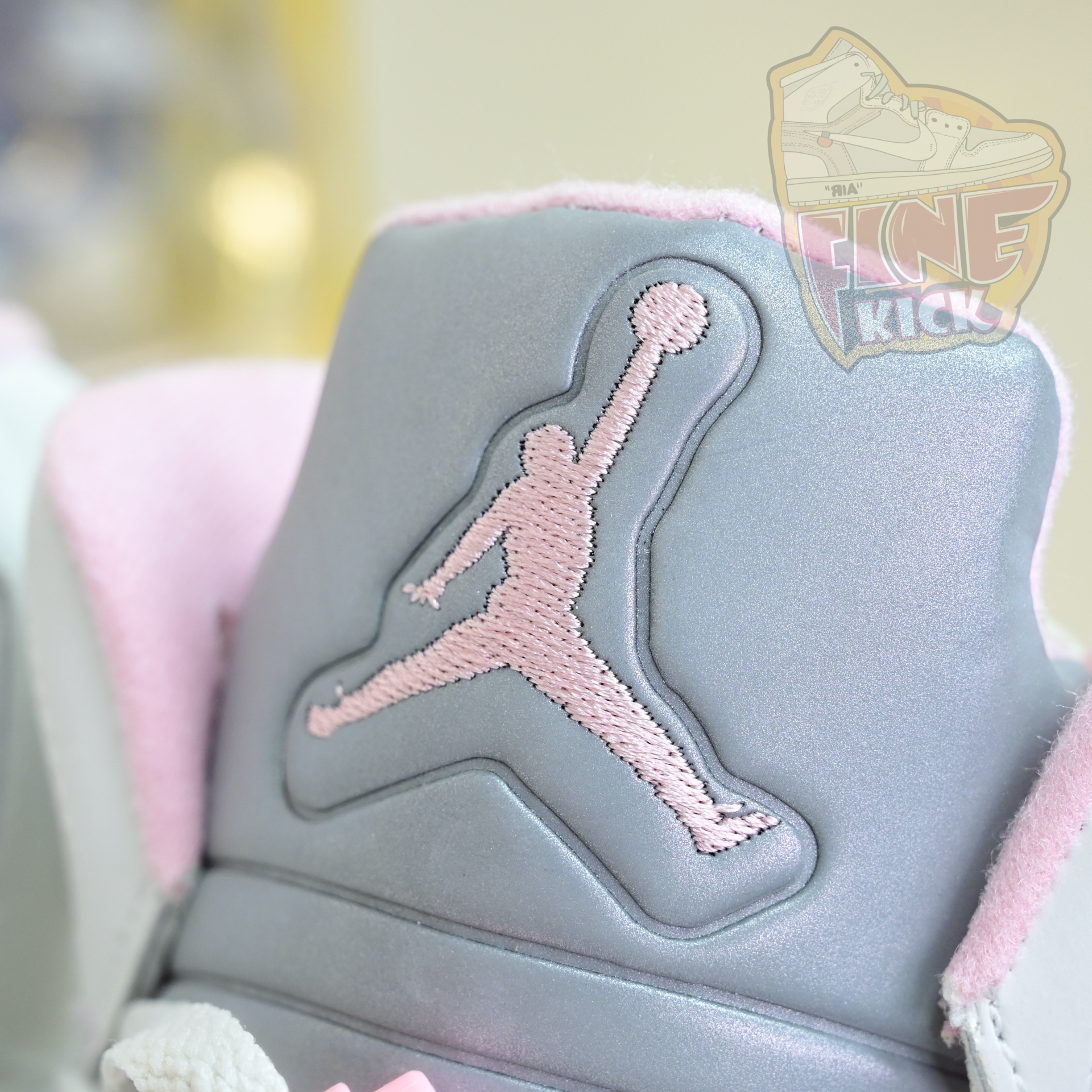 Air Jordan 5“Medium Soft Pink” HQ7978-102