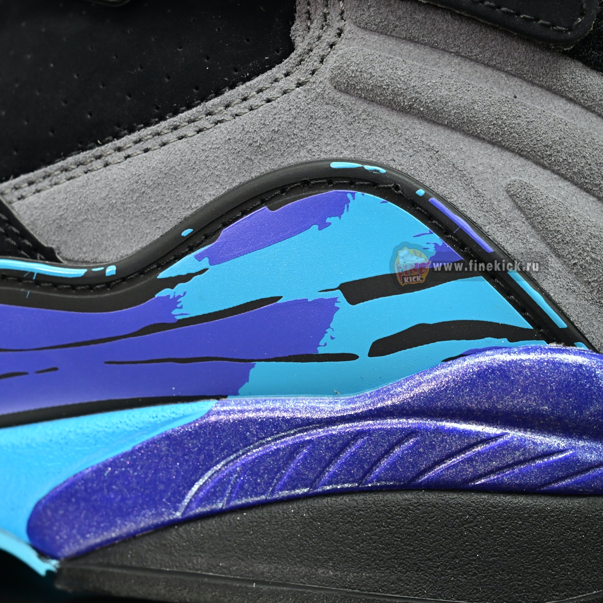 Air Jordan 8  RETRO 2025   305381-006