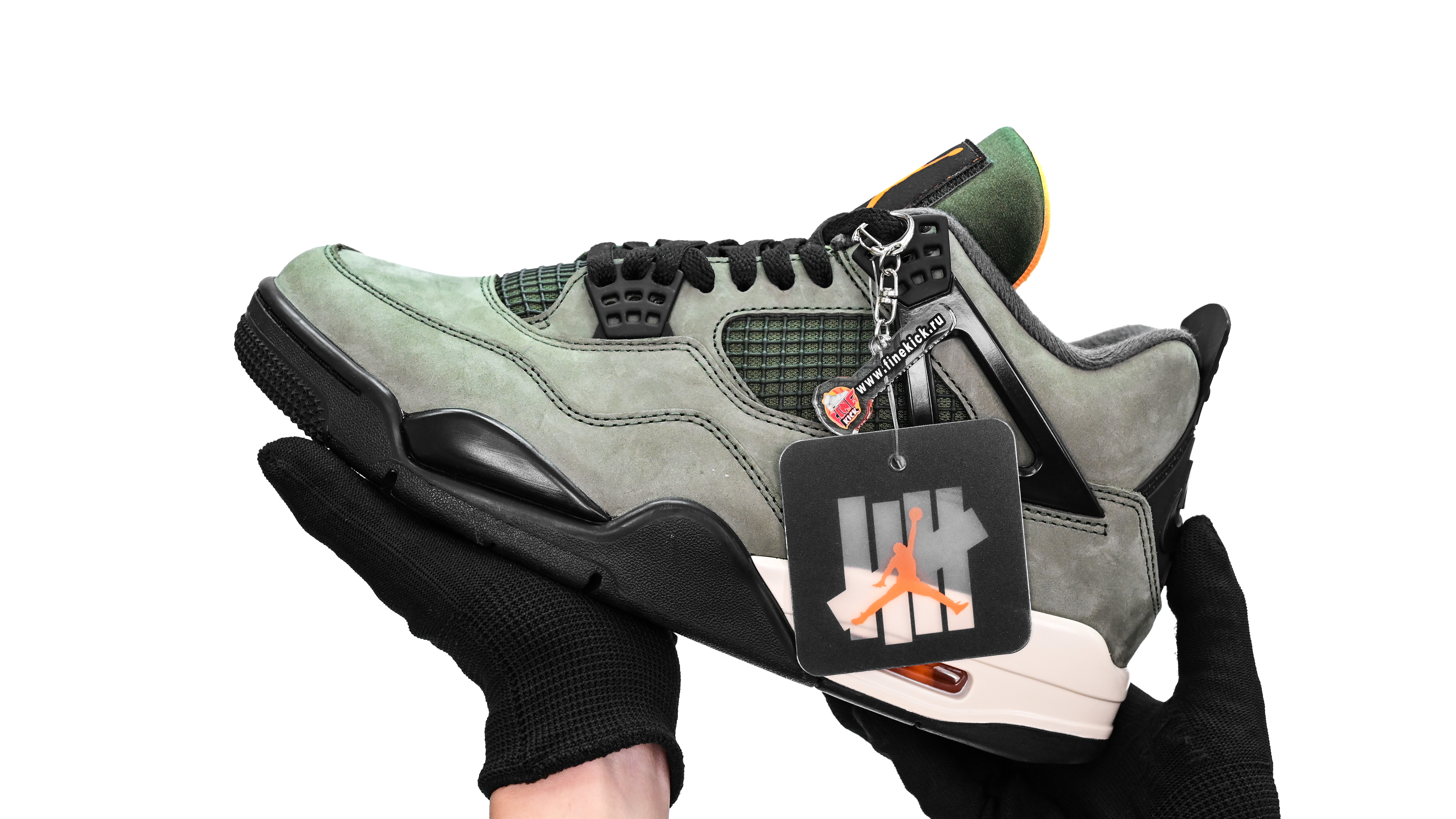 UNDEFEATED x Air Jordan 4  B1519-200
