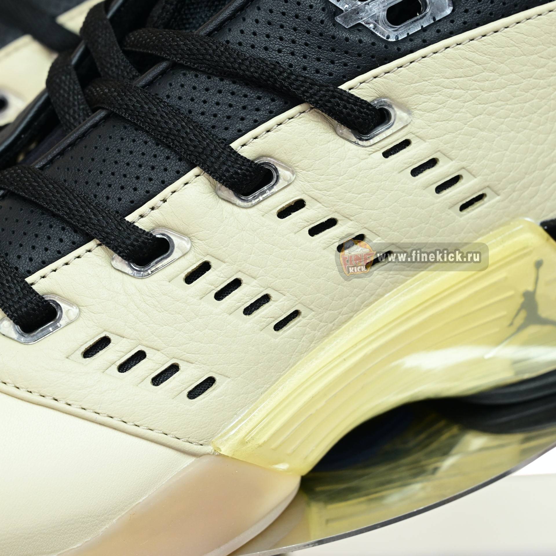 INFINITE ARCHIVES x  Air Jordan 17 Low  IH0177-200