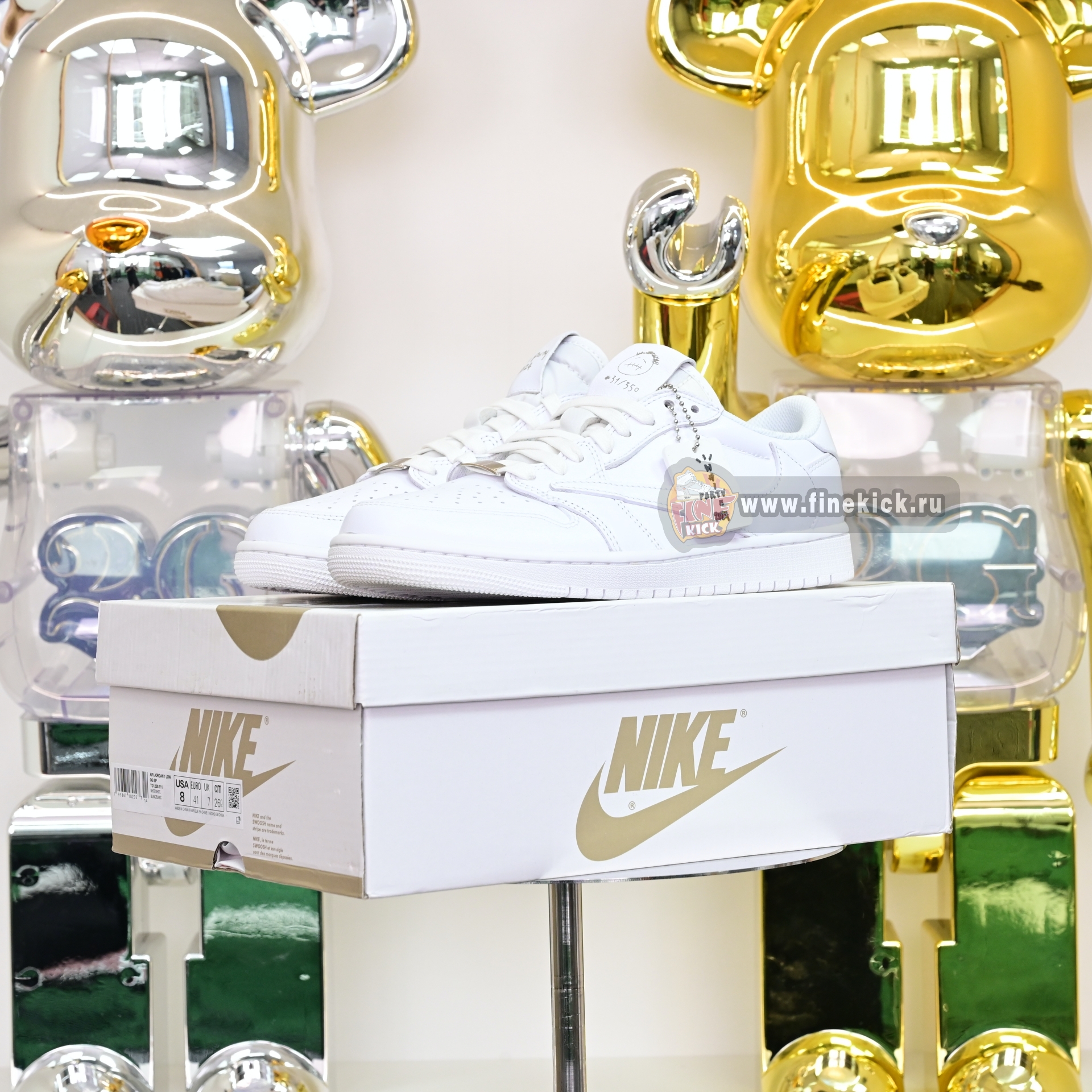 Travis Scott  x Air Jordan 1 TD1228-111
