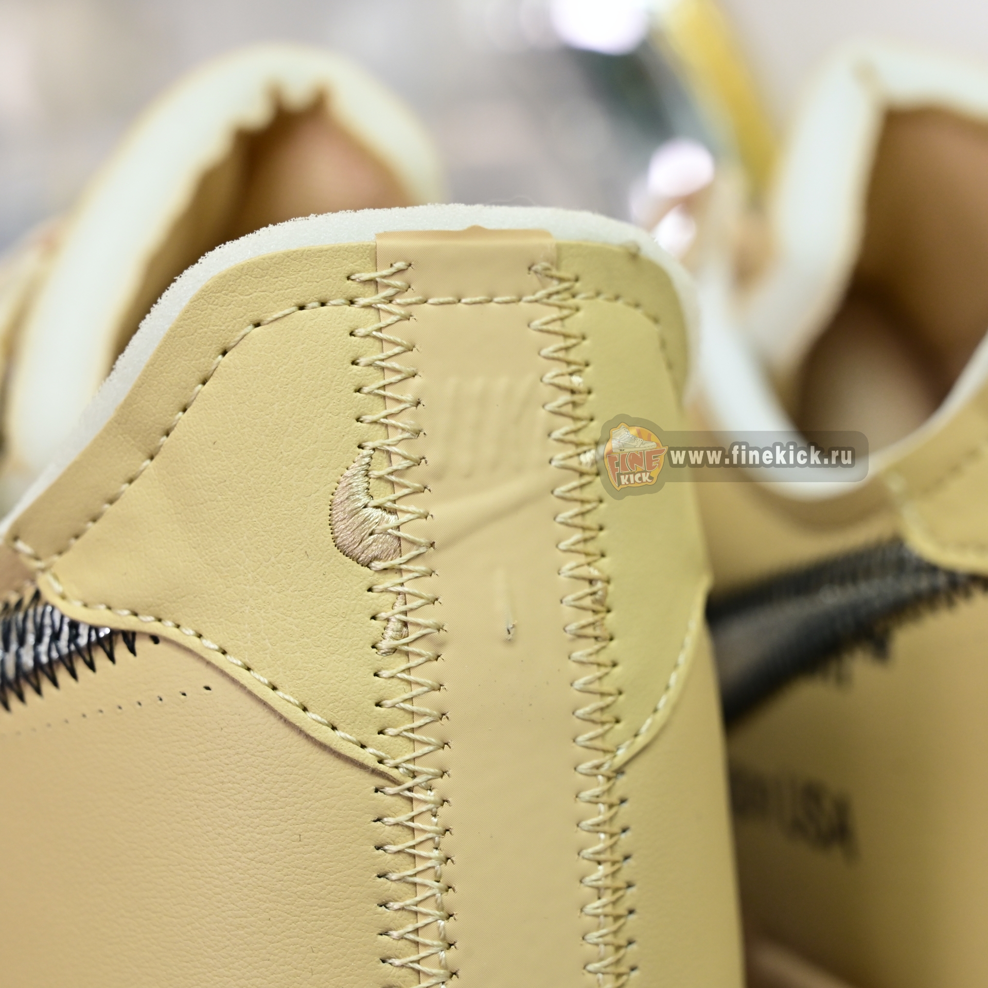 OFF-WHITE x Nike Air Force1 FD6900-200