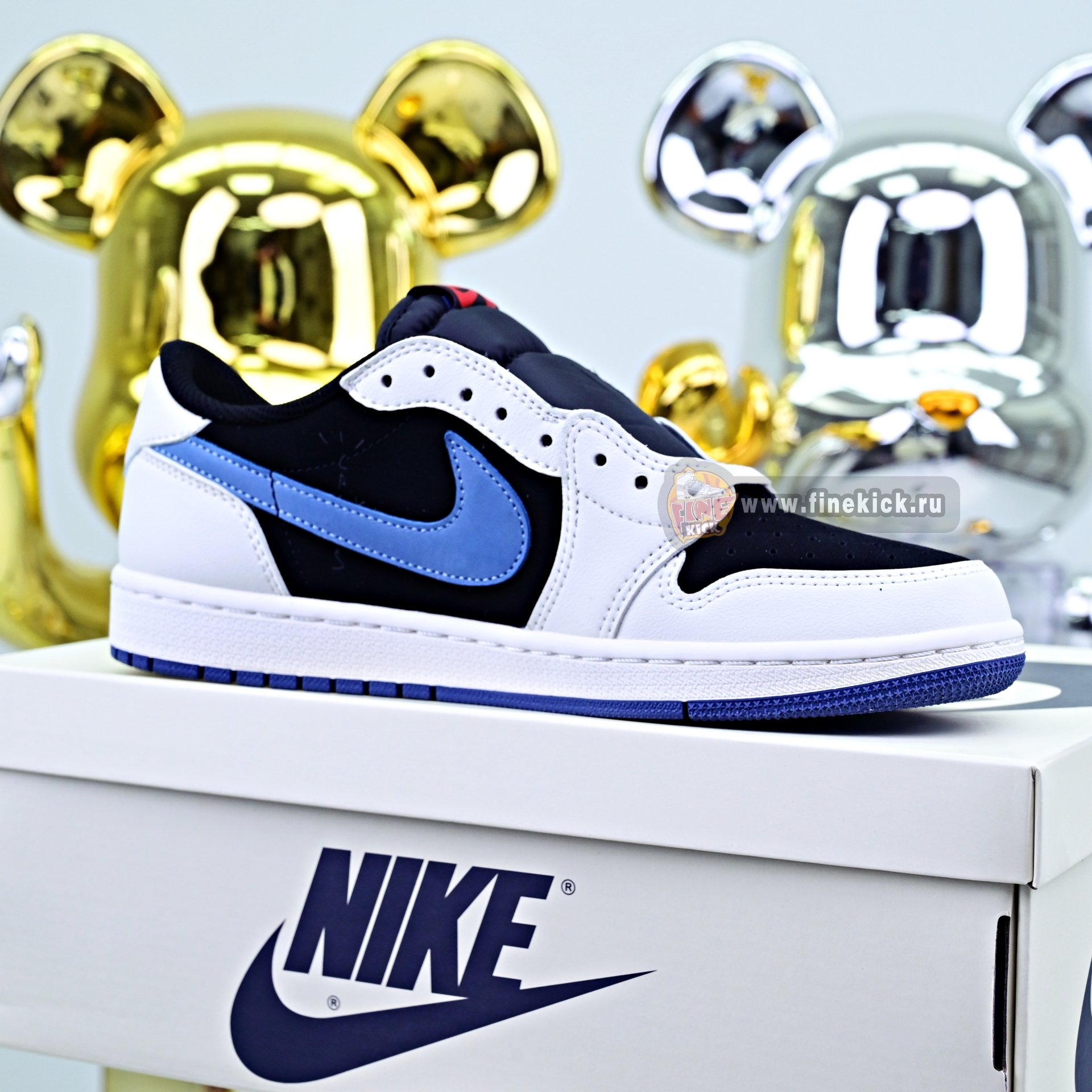 Travis Scott x Air Jordan 1  Low DM7866-040