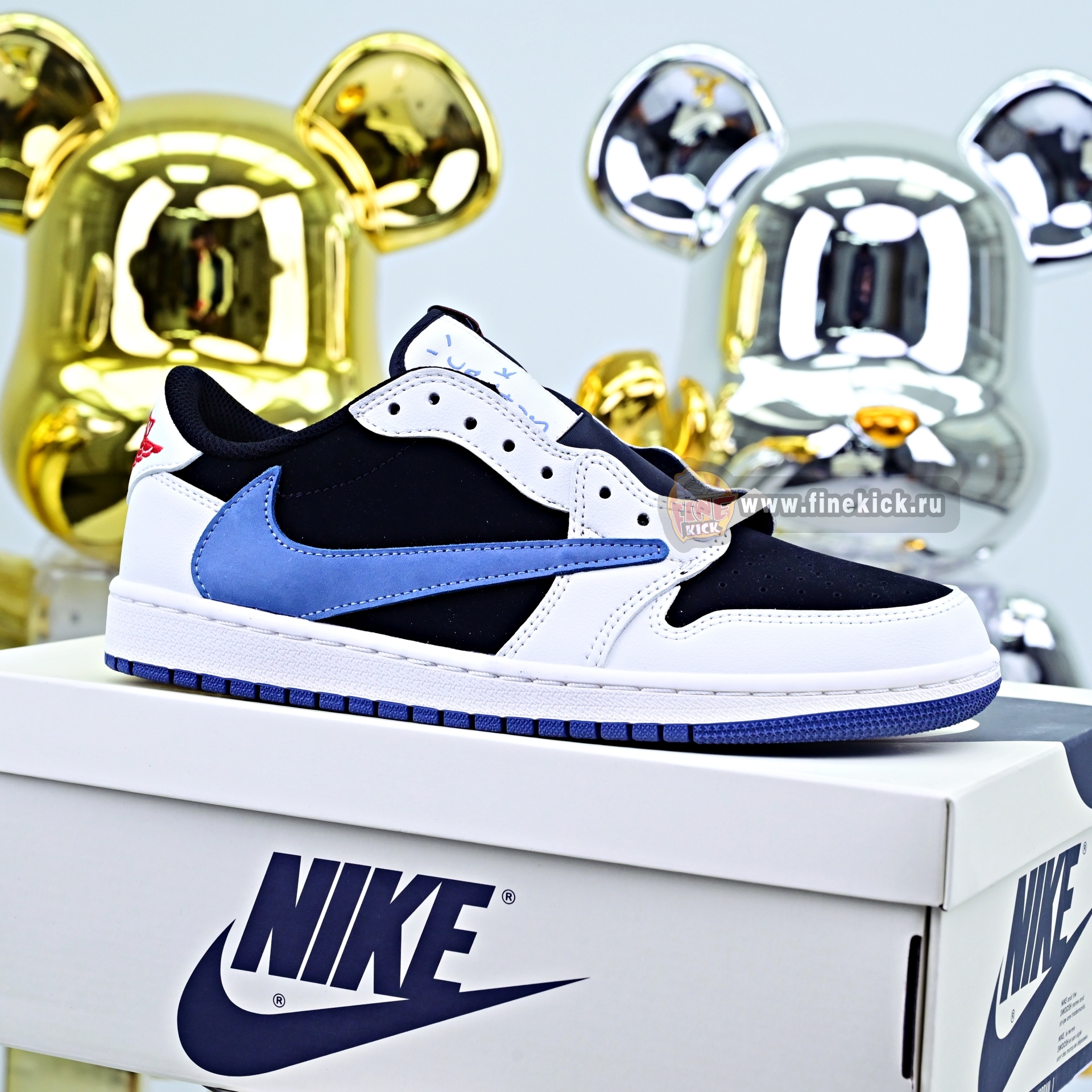 Travis Scott x Air Jordan 1  Low DM7866-040