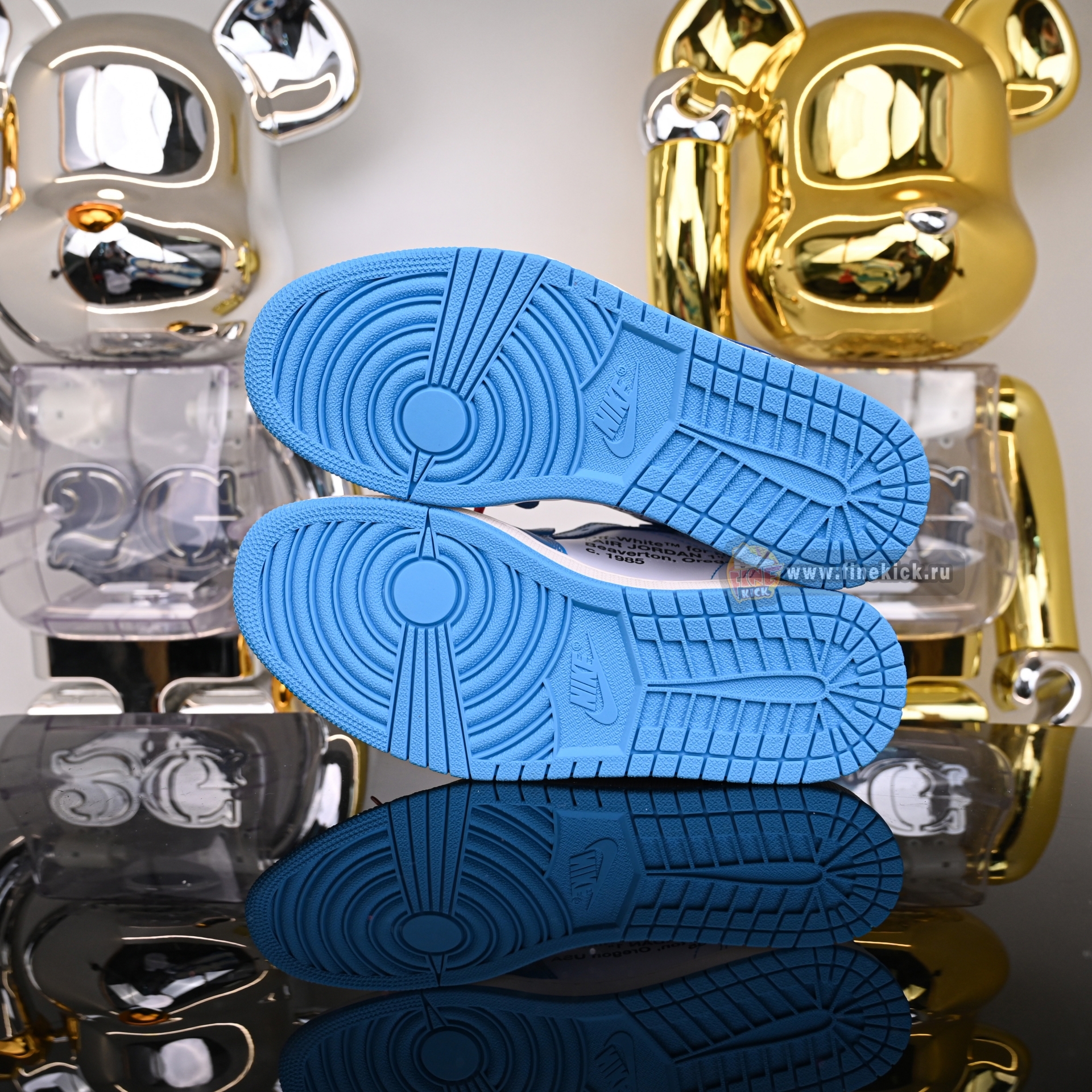 OFF-WHITE X AIR JORDAN 1 RETRO HIGH OG 'UNC'