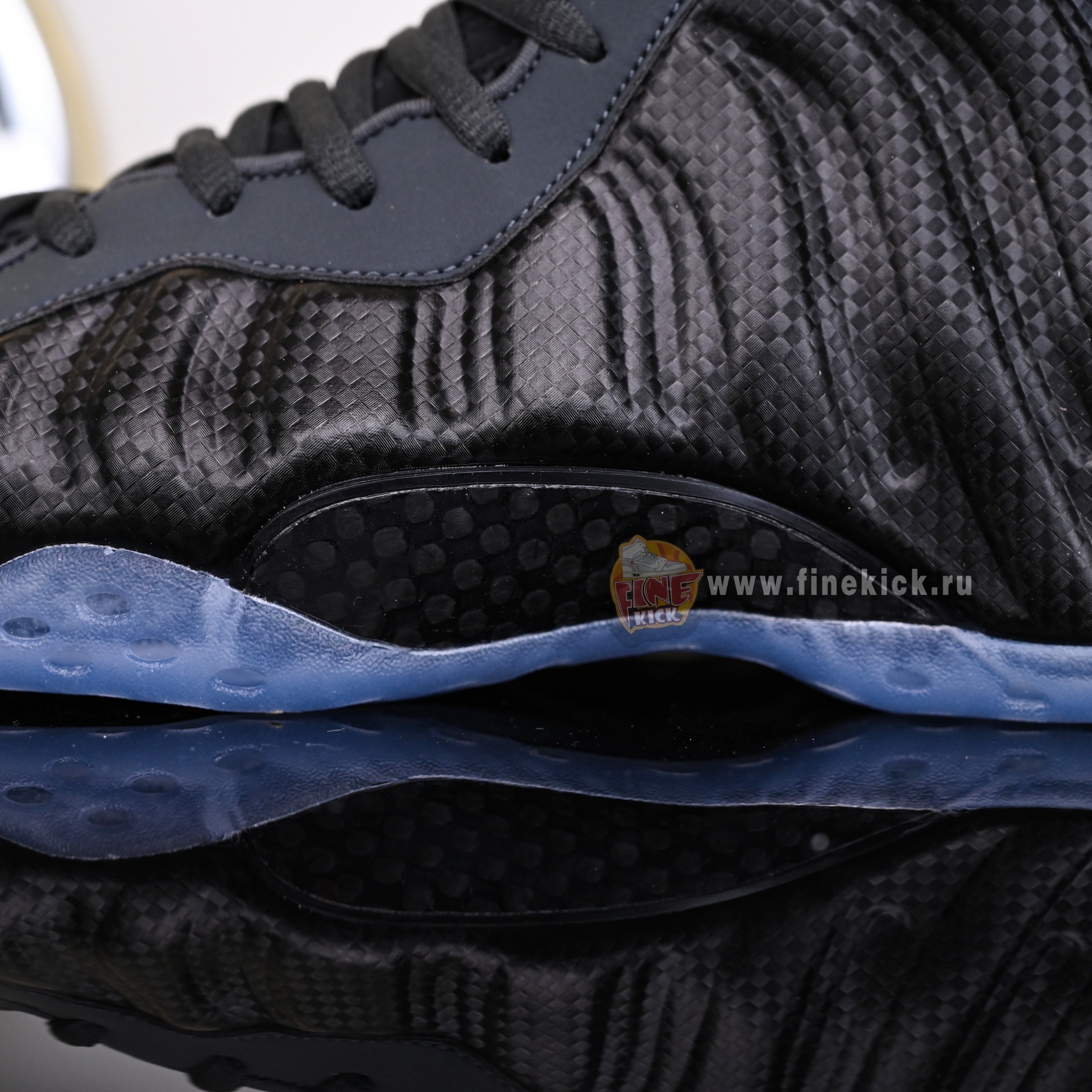 Nike Air Foamposite One  HF2902-002