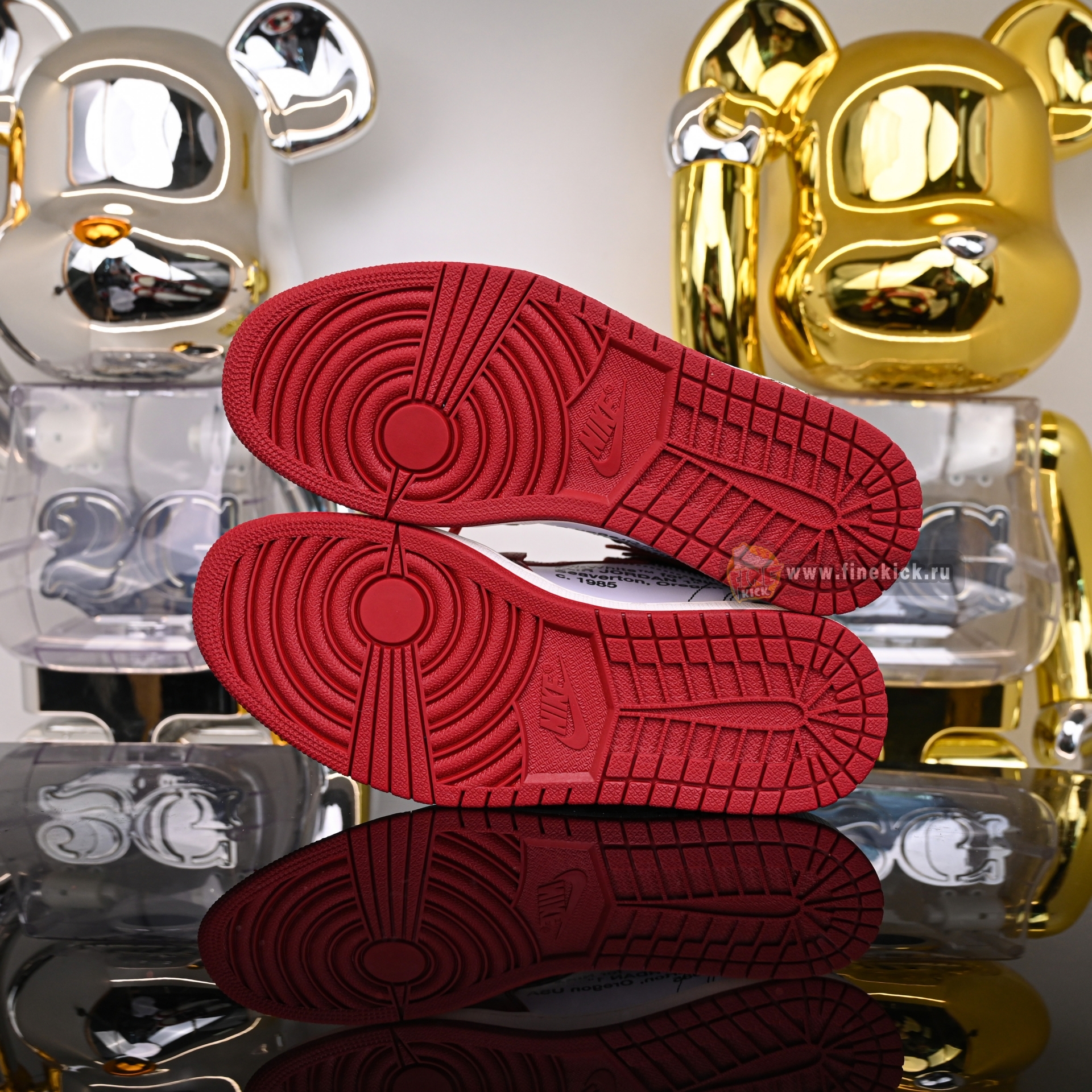 OFF-WHITE X AIR JORDAN 1 RETRO HIGH OG 'CHICAGO'