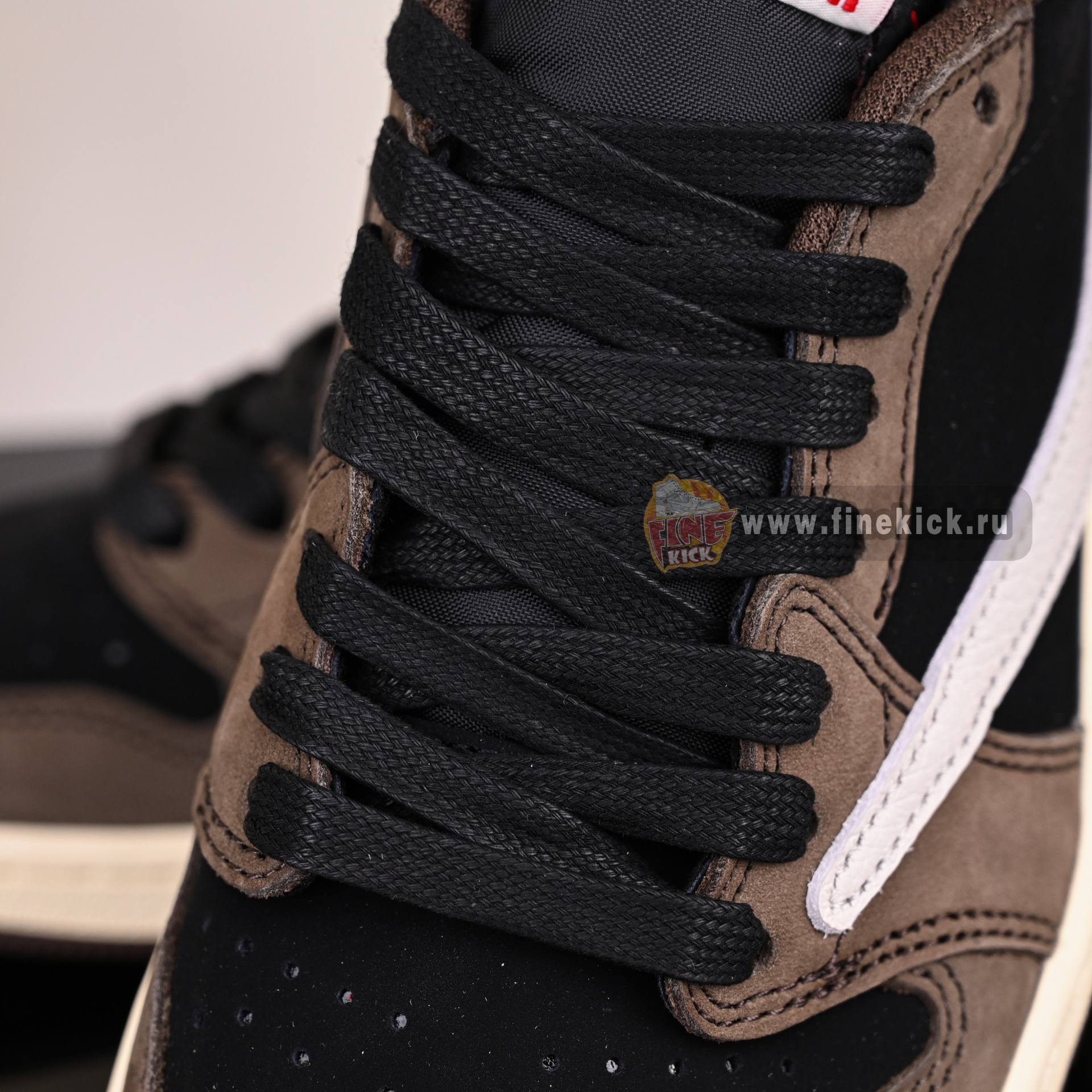 Travis Scott x Air Jordan 1mLow OG TS SP CQ4277-001