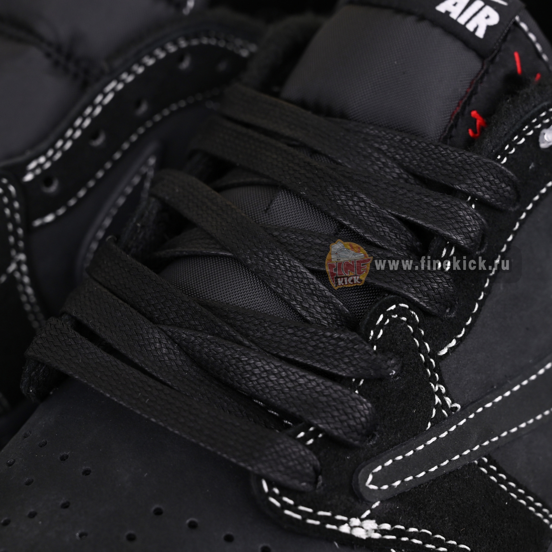 TRAVIS SCOTT X NIKE AIR JORDAN 1 LOW OG “BLACK/PHANTOM” DM7866-001