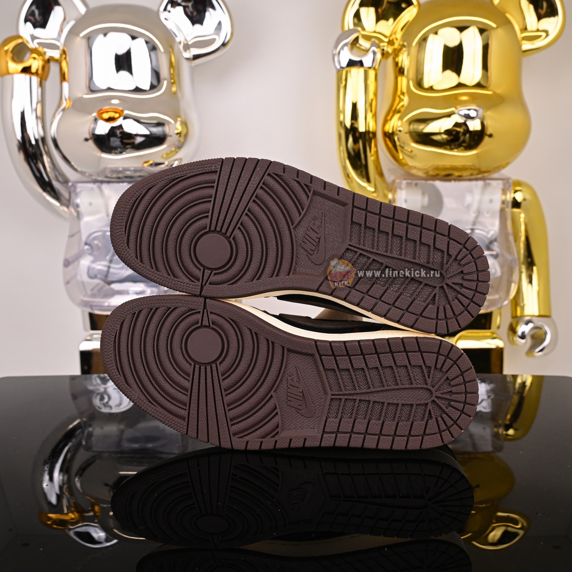 Travis Scott x Air Jordan 1mLow OG TS SP CQ4277-001