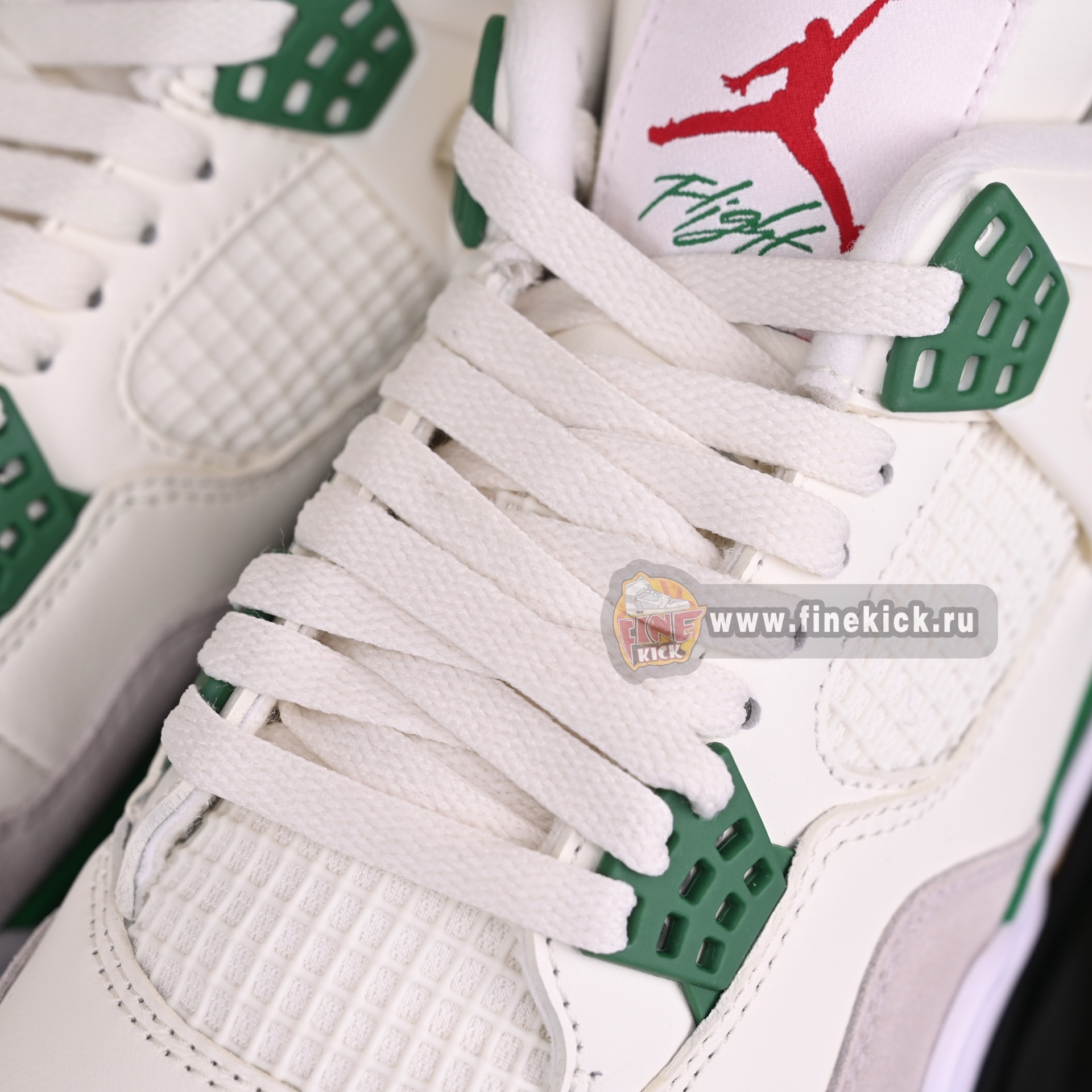 NIKE SB X AIR JORDAN 4 RETRO 'PINE GREEN' DR5415-103