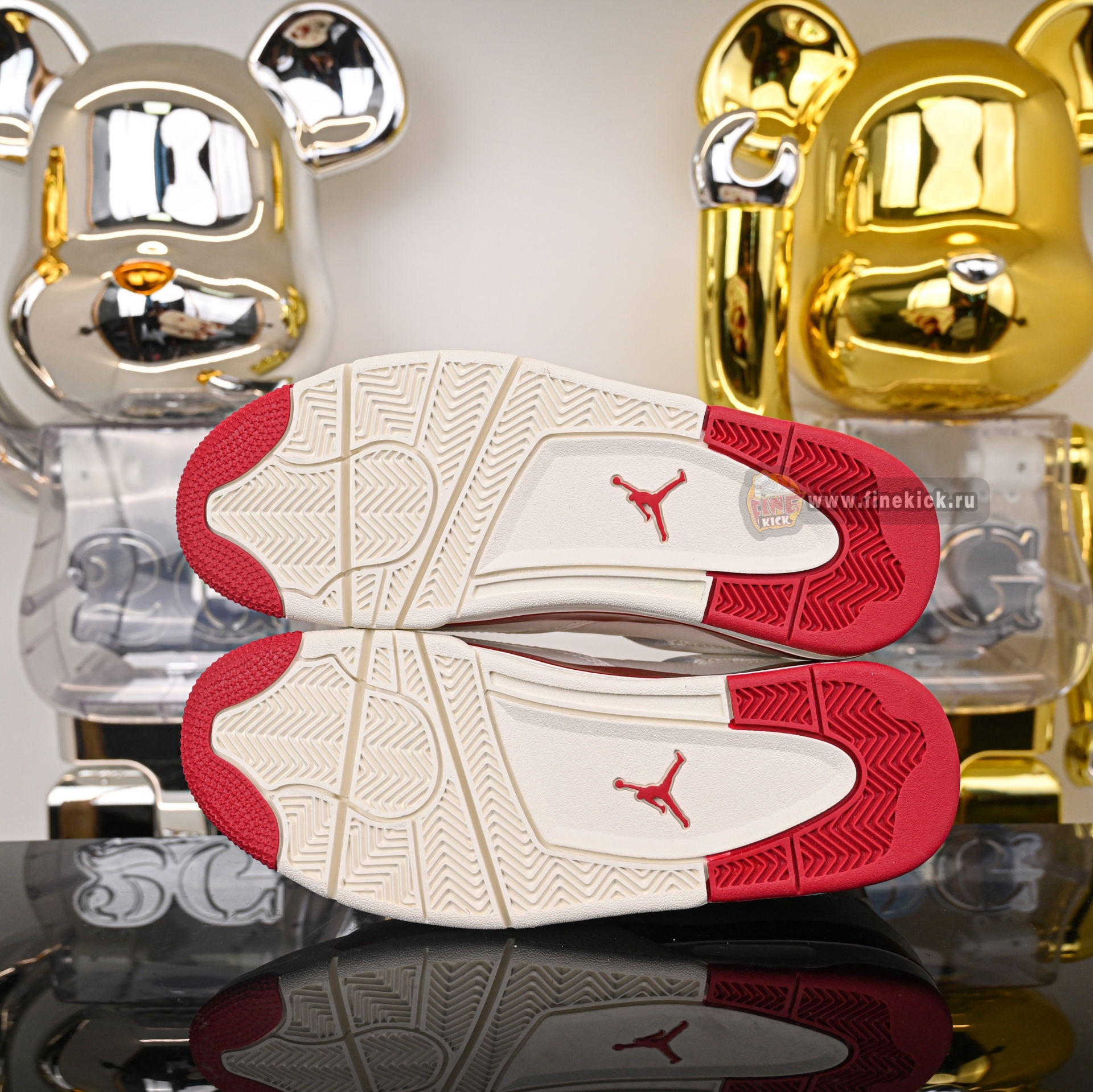 Air Jordan 4 Retro“Sierra Red” HV0823-108