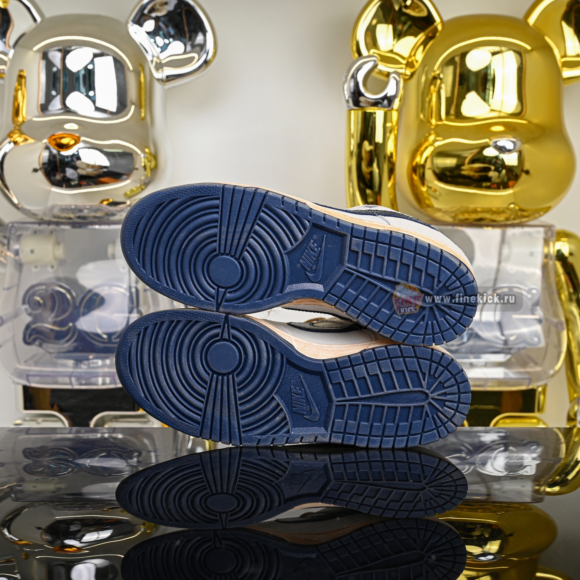 Nike x Stranger Things Dunk LowSP  IH6766-001