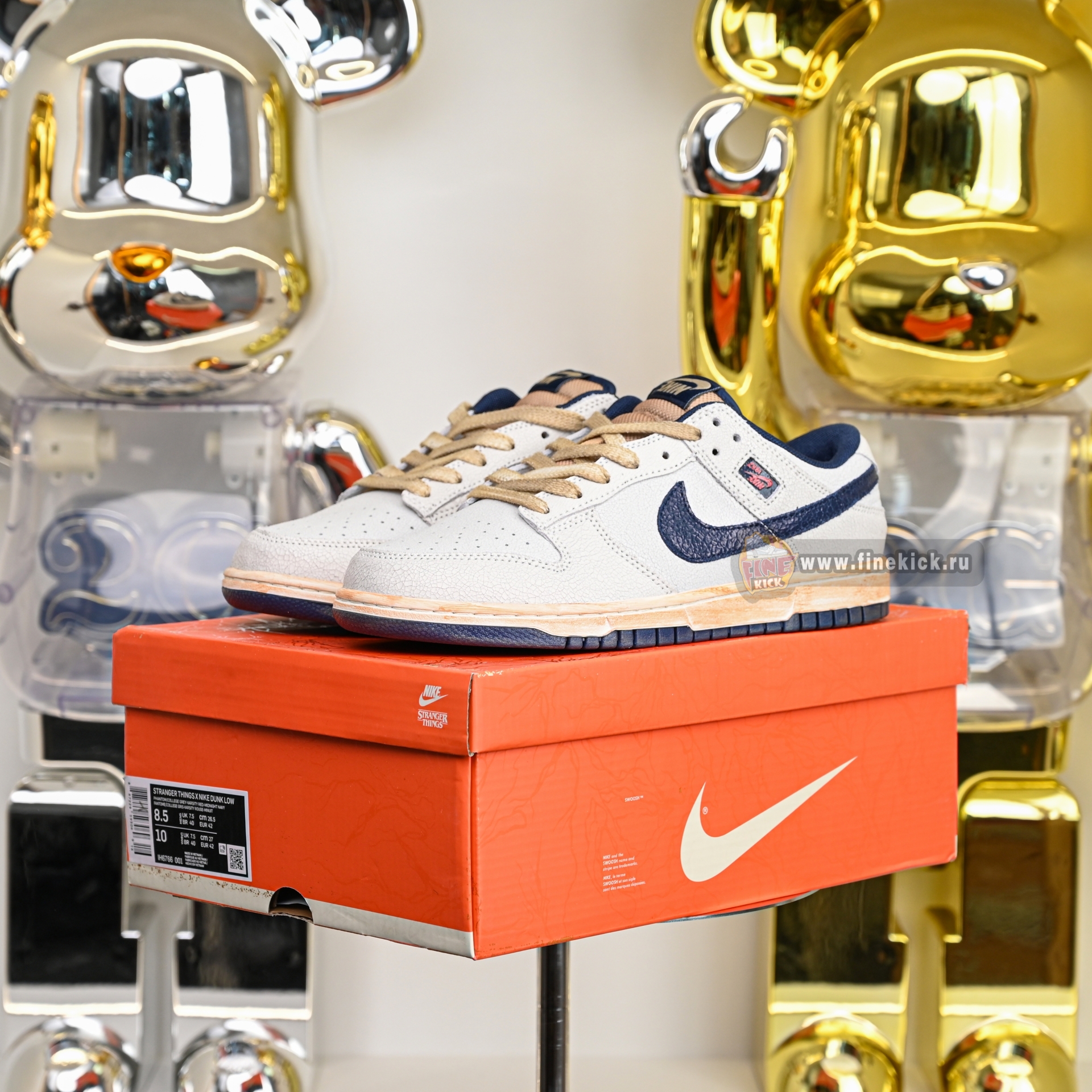 Nike x Stranger Things Dunk LowSP  IH6766-001