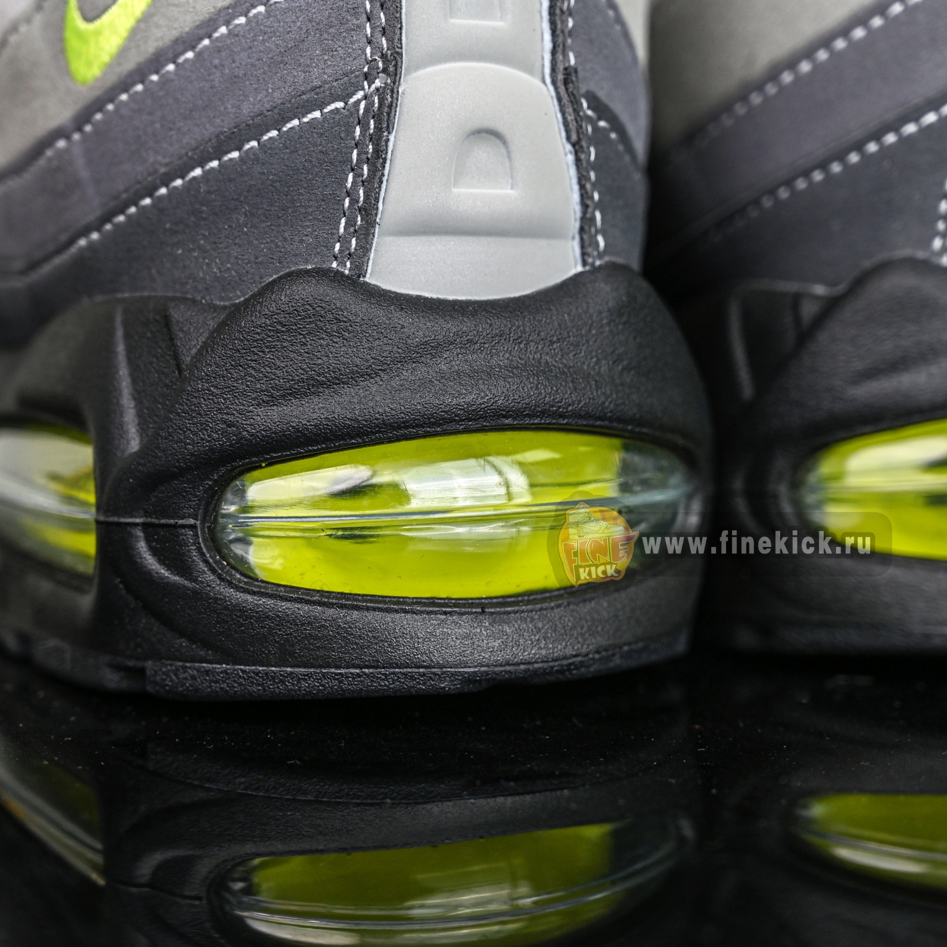 Nike Air Max 95 OG Neon  2025  HM4740-001