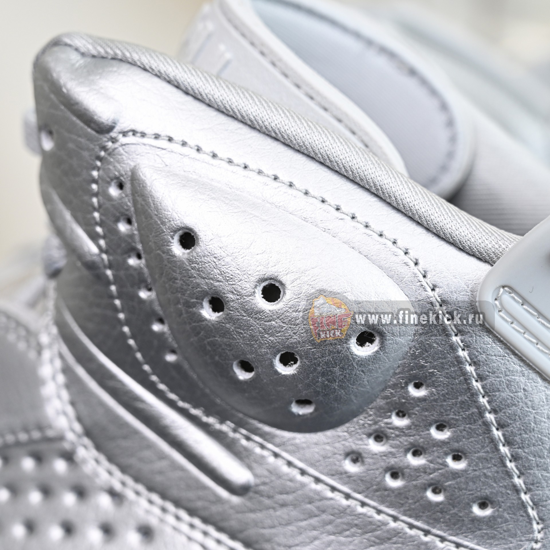 PSG x Jordan Air Jordan 6 PSG 2026  IQ5135-001