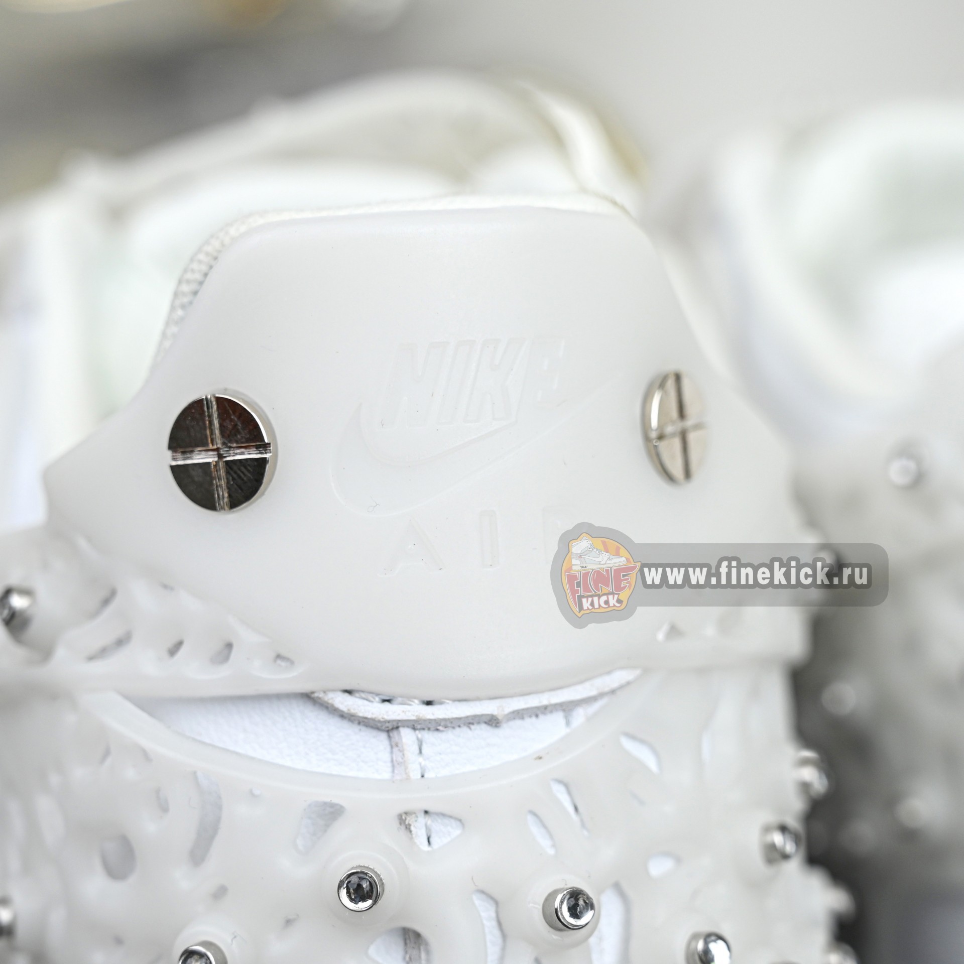 Swarovski X Nike Air Force 1 LXX  CV7668-100