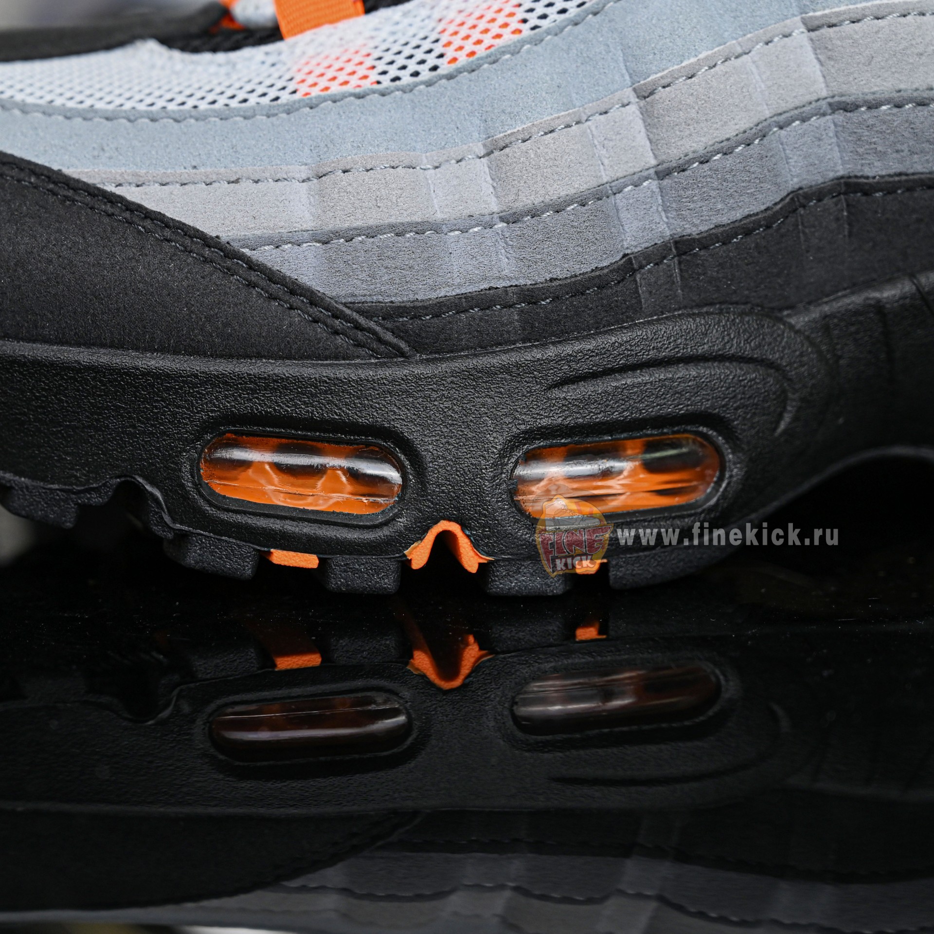 Nike Air Max 95 OG Bright Mandarin  HM4740-101