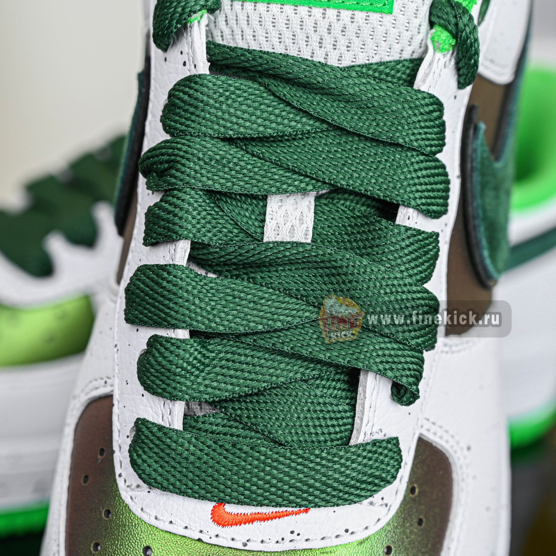 Nike x DOAF Air Force 1 Egg or Duck   IU7613-100