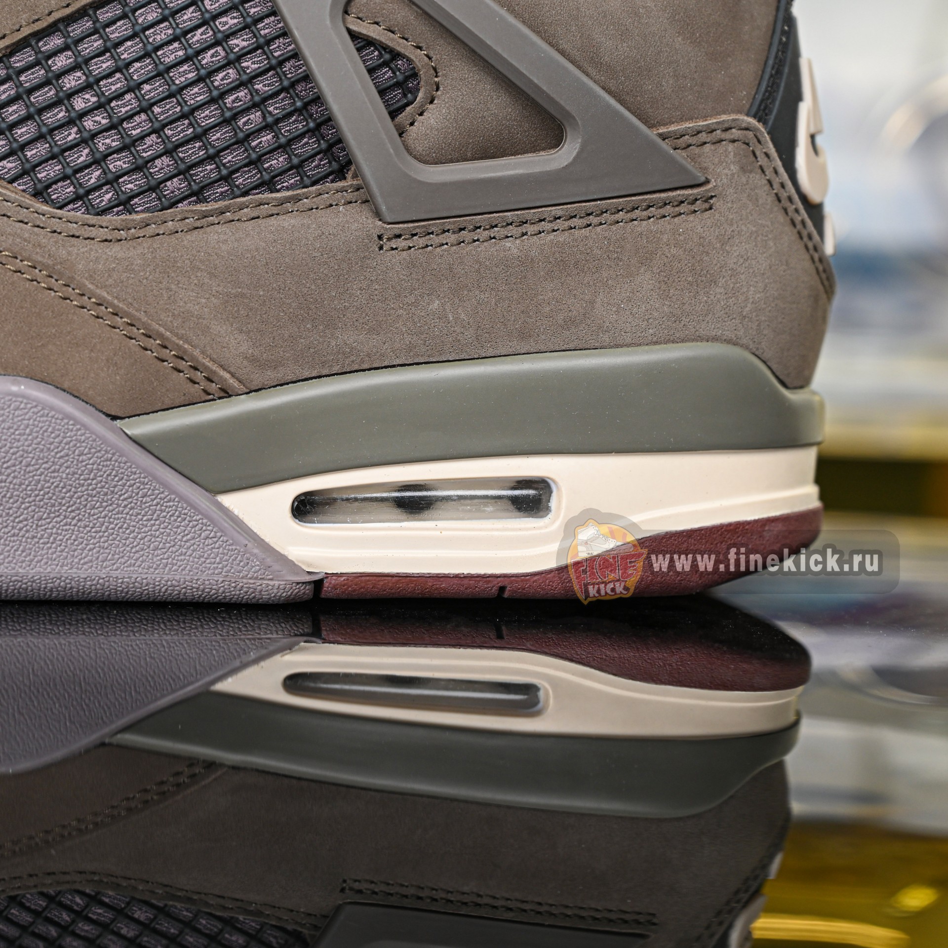 A Ma Maniere x Air Jordan4 Retro SP 