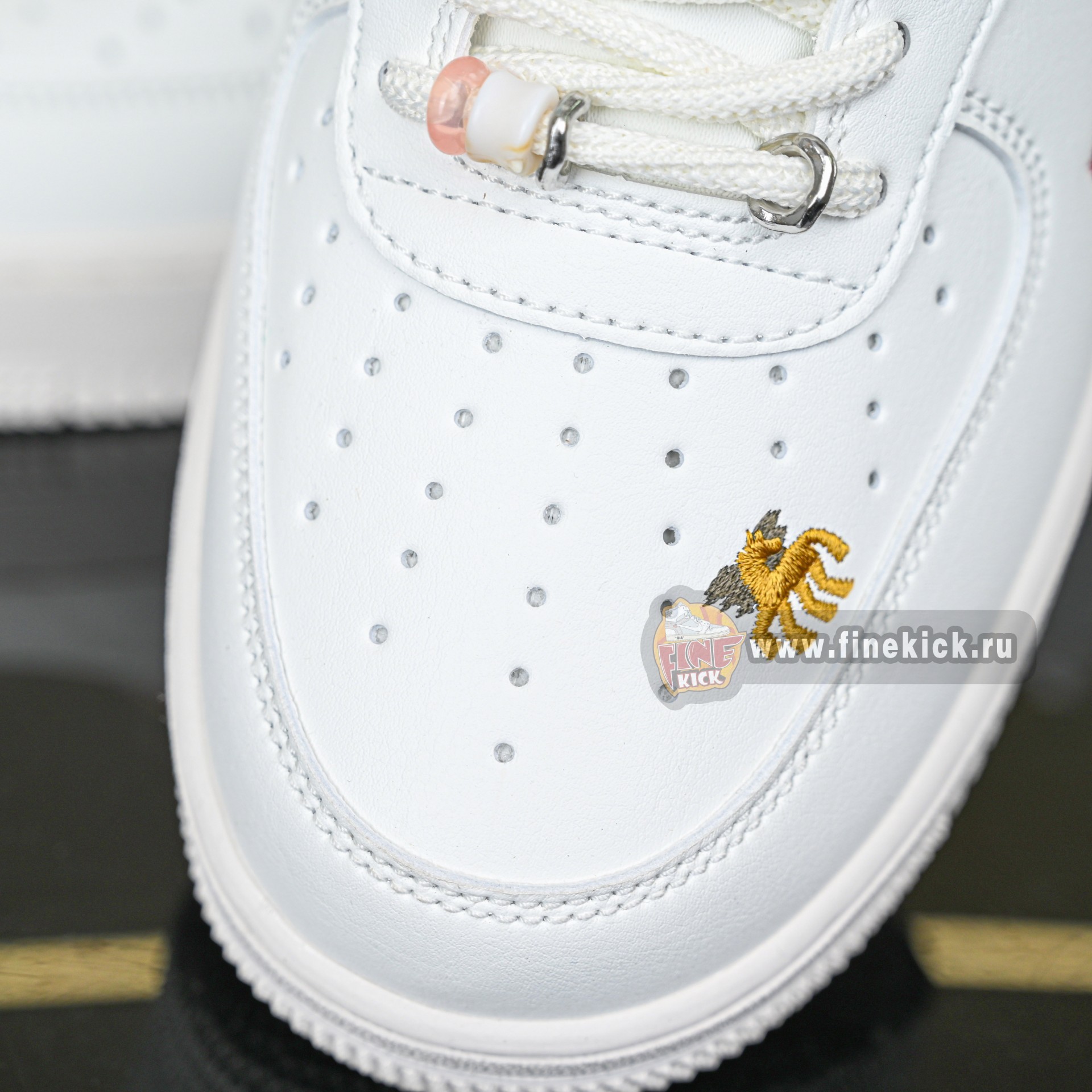 Nike Air Force 1'07  CNY  IQ1143-100