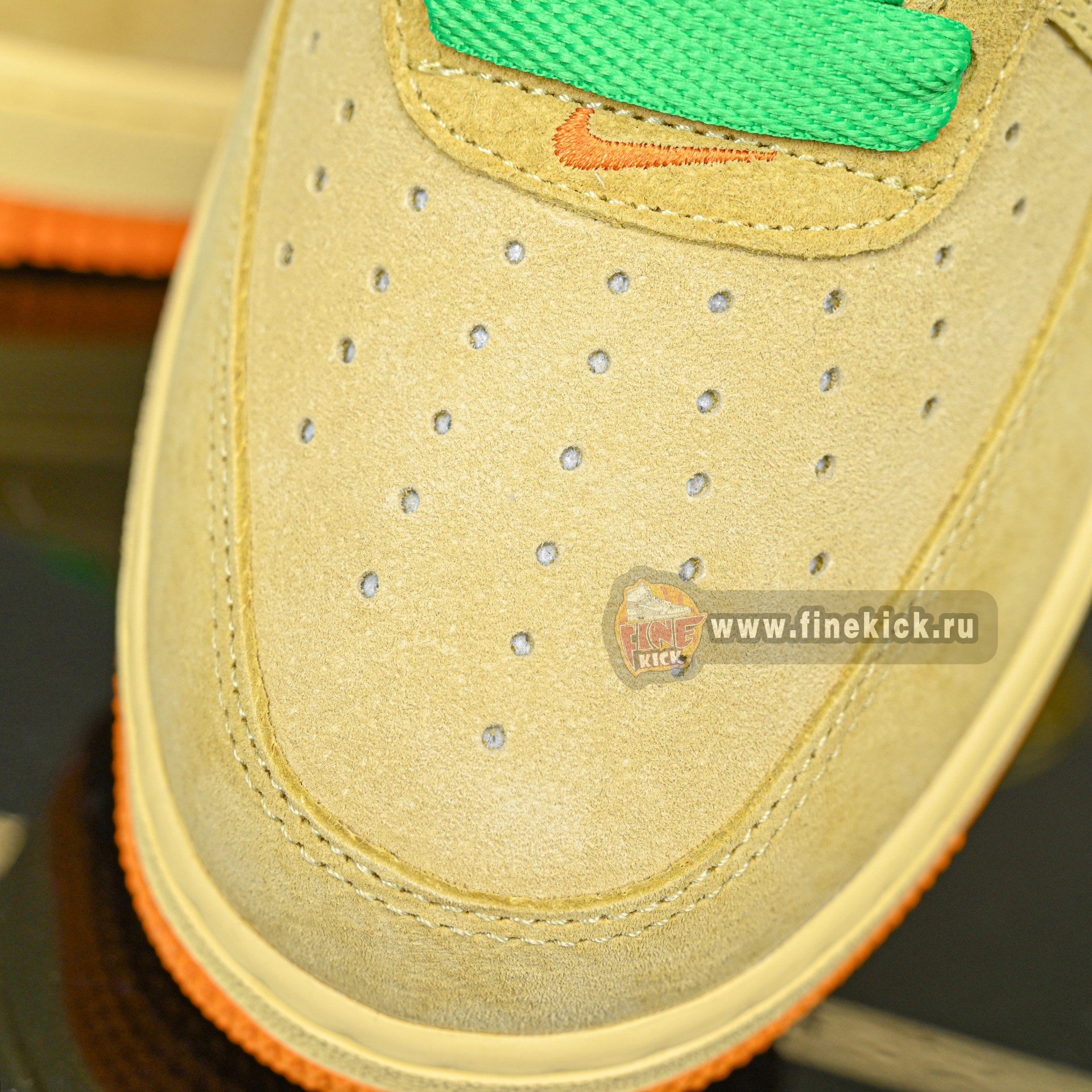 Nike x DOAF Air Force 1 Duckor  Egg  IU7612-700