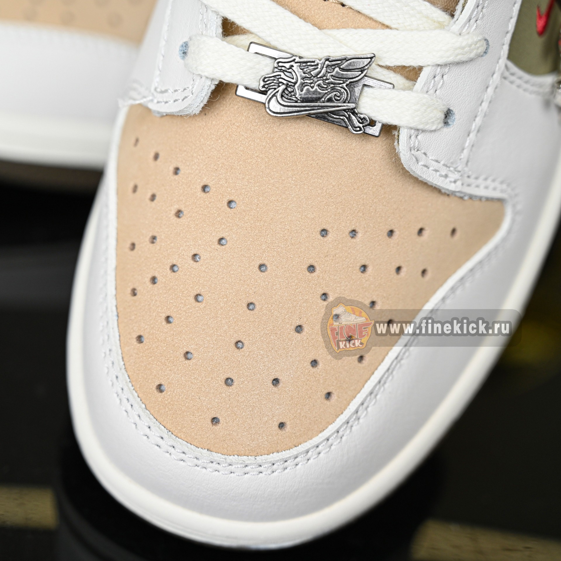 Nike Dunk Pegasus Pack CNY IQ1118-220