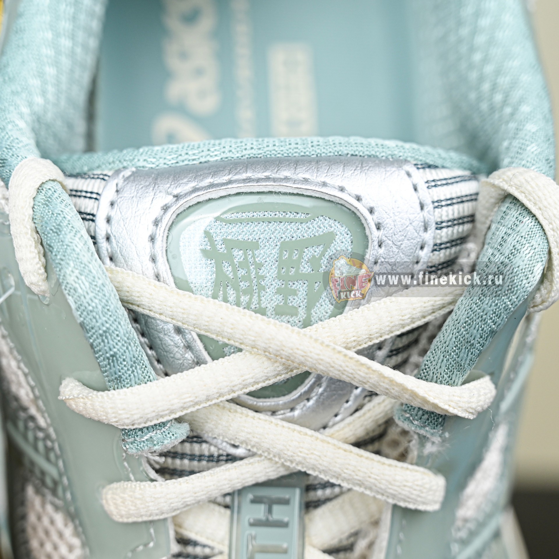 KITH x ASICS  GEL-Kayano  12.1 12.1 