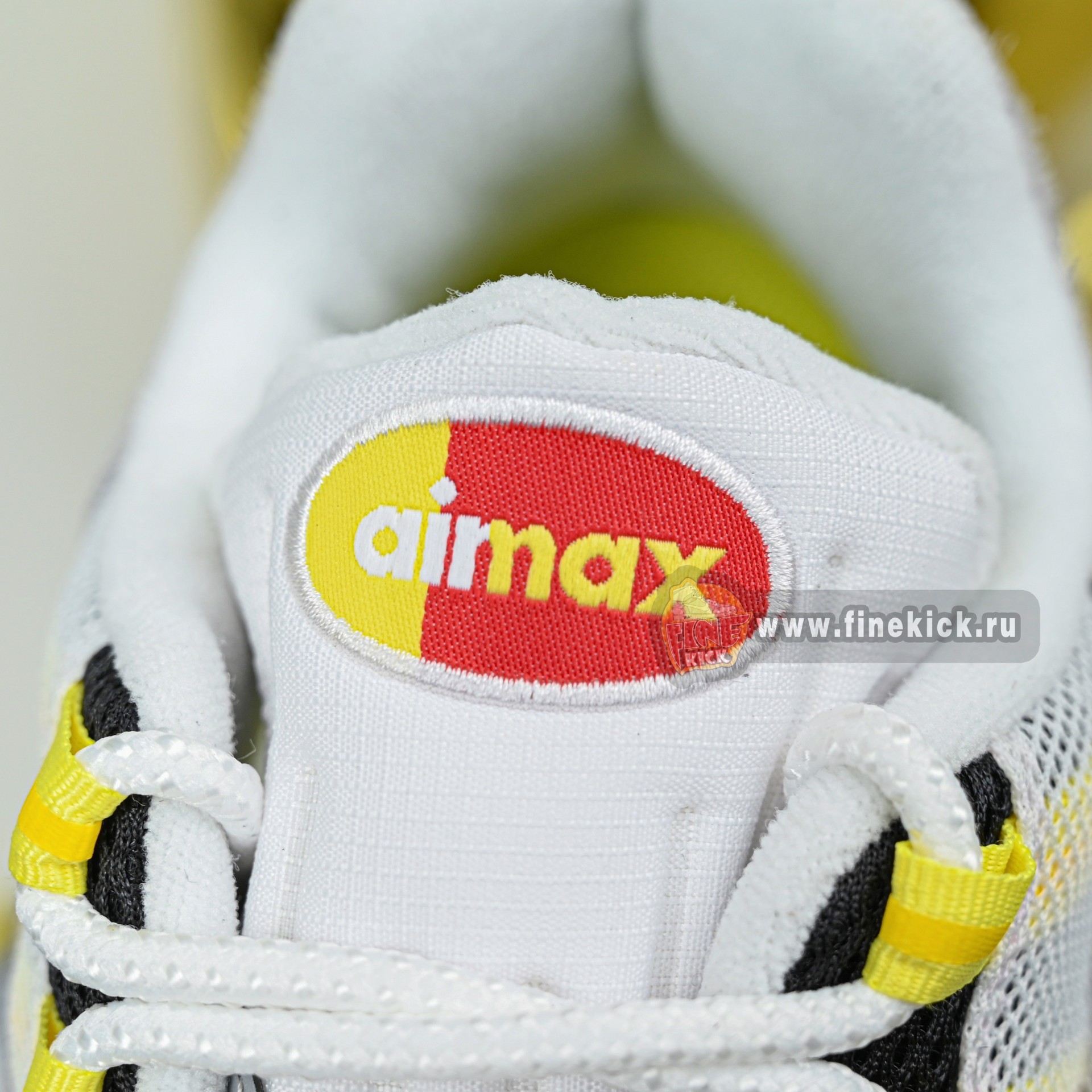 UNDEFEATED x Nike Air Max 95 SP  IB4523-002