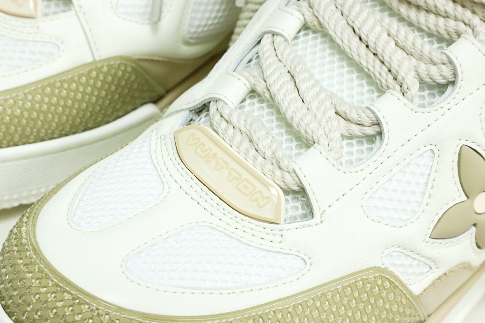 Louis Vuitton  LV   SKATE