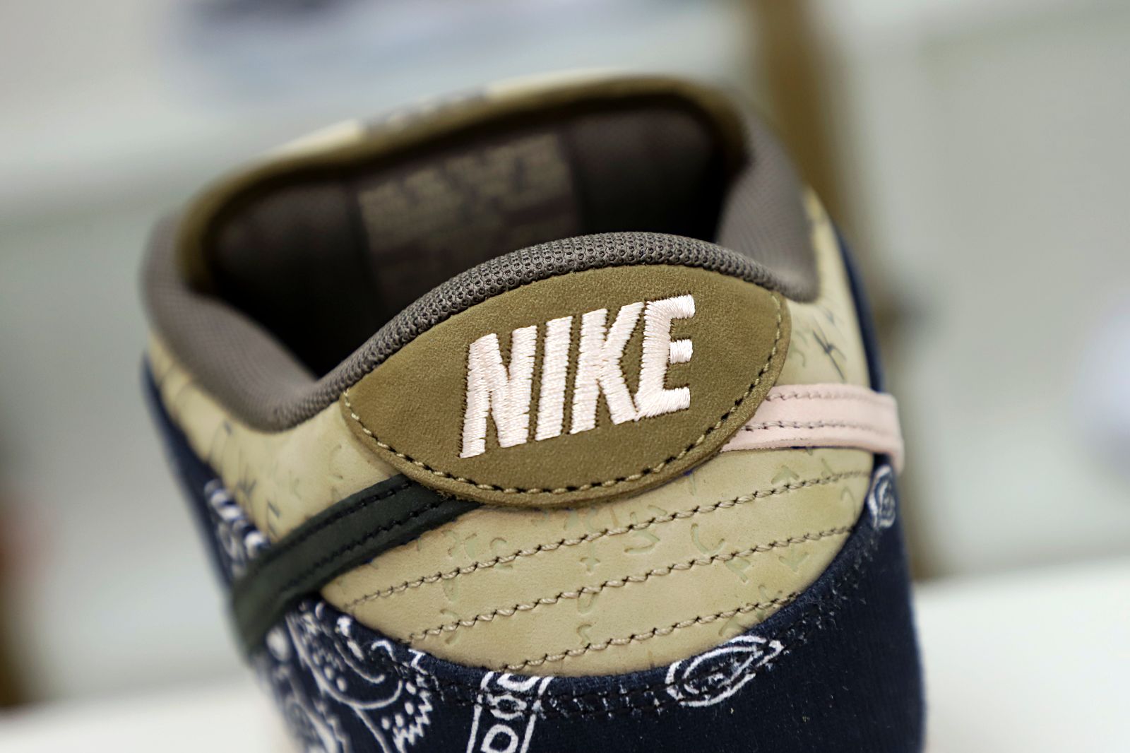 TRAVIS SCOTT X DUNK LOW PREMIUM QS SB 'CACTUS JACK'