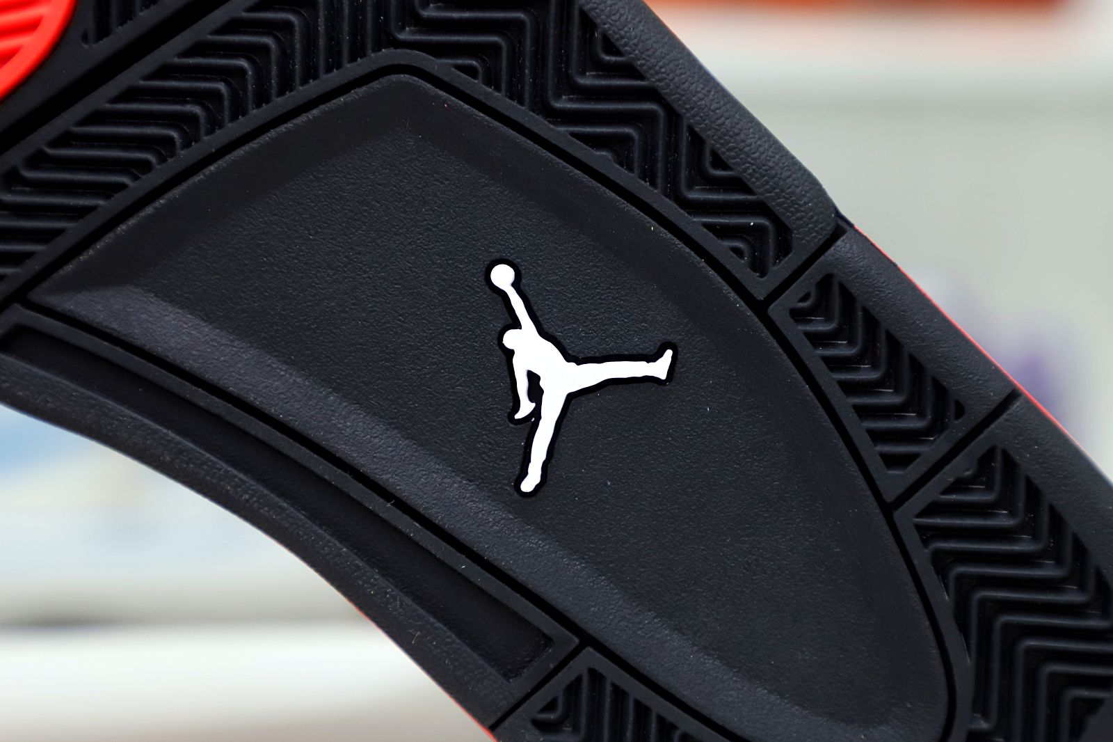 AIR JORDAN 4 RETRO 'RED THUNDER'