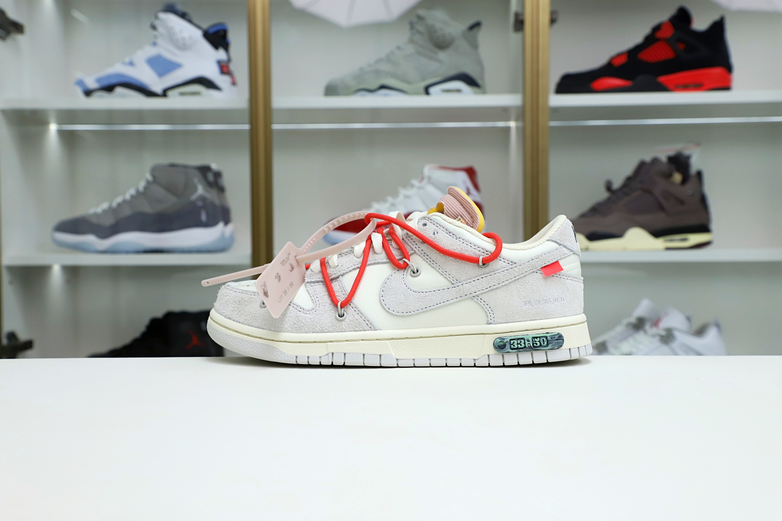 Off-White x Nike Dunk Low 