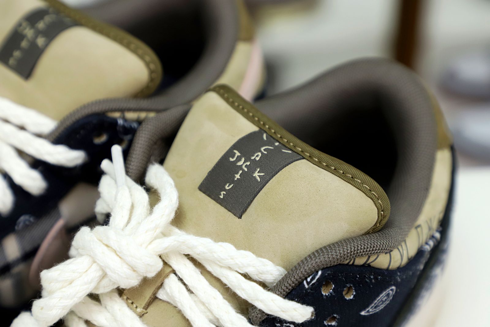 TRAVIS SCOTT X DUNK LOW PREMIUM QS SB 'CACTUS JACK'