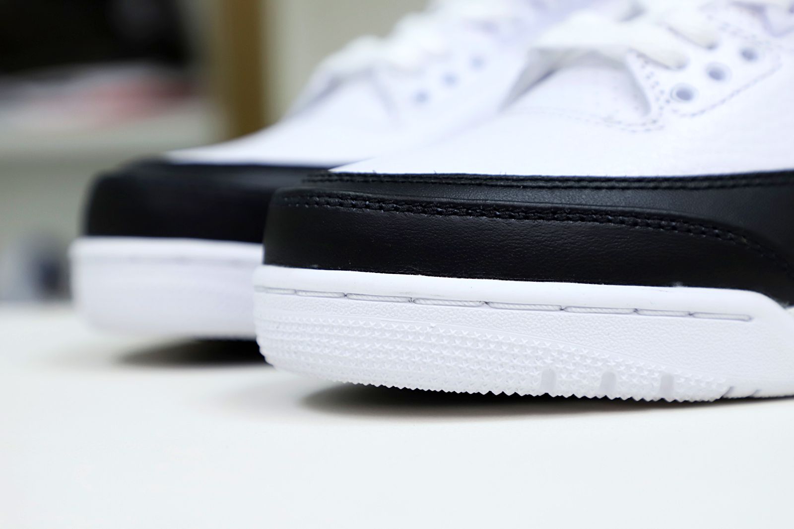 FRAGMENT DESIGN X AIR JORDAN 3 RETRO SP 'WHITE'