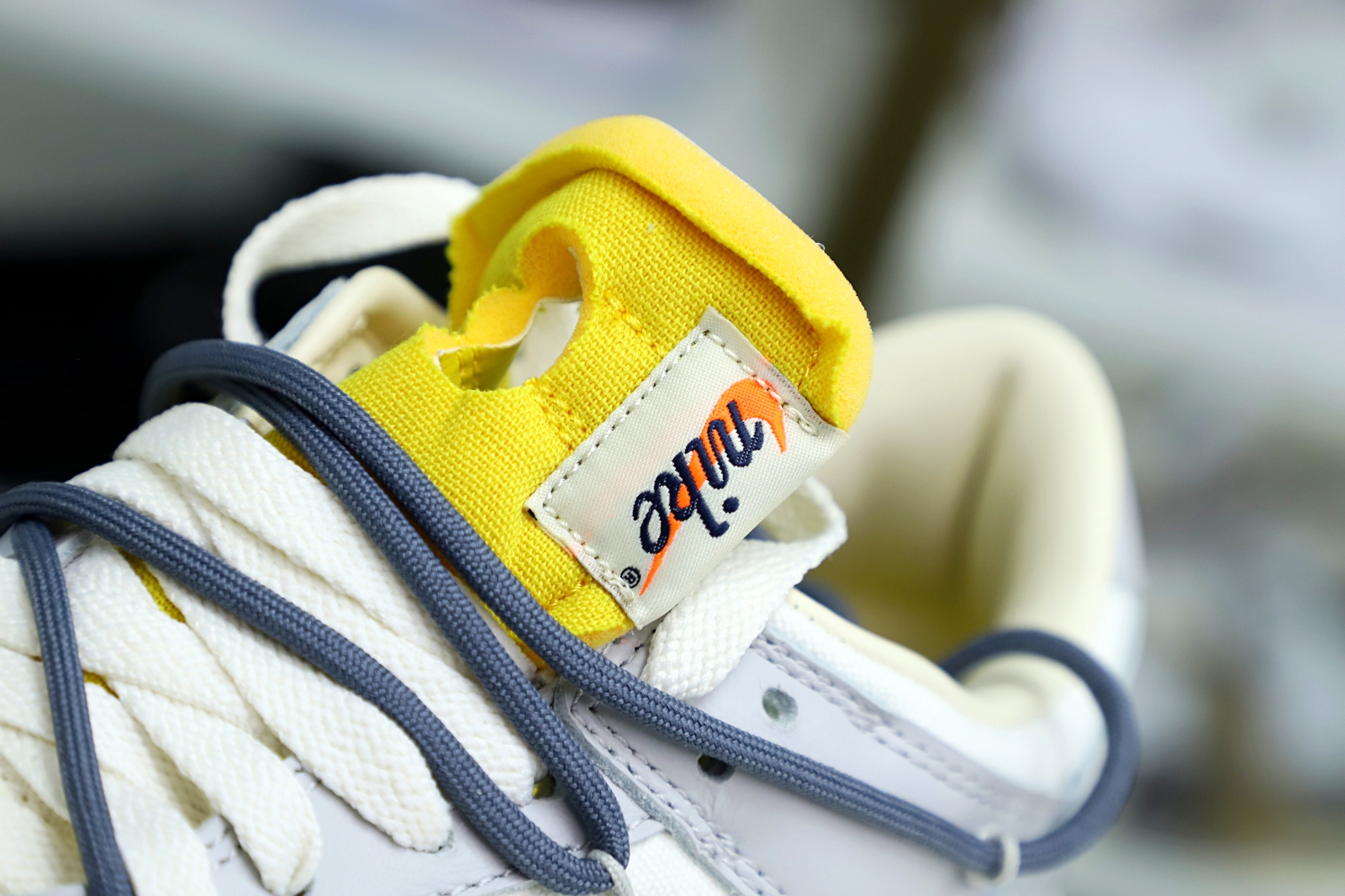 Off-White x Nike Dunk Low