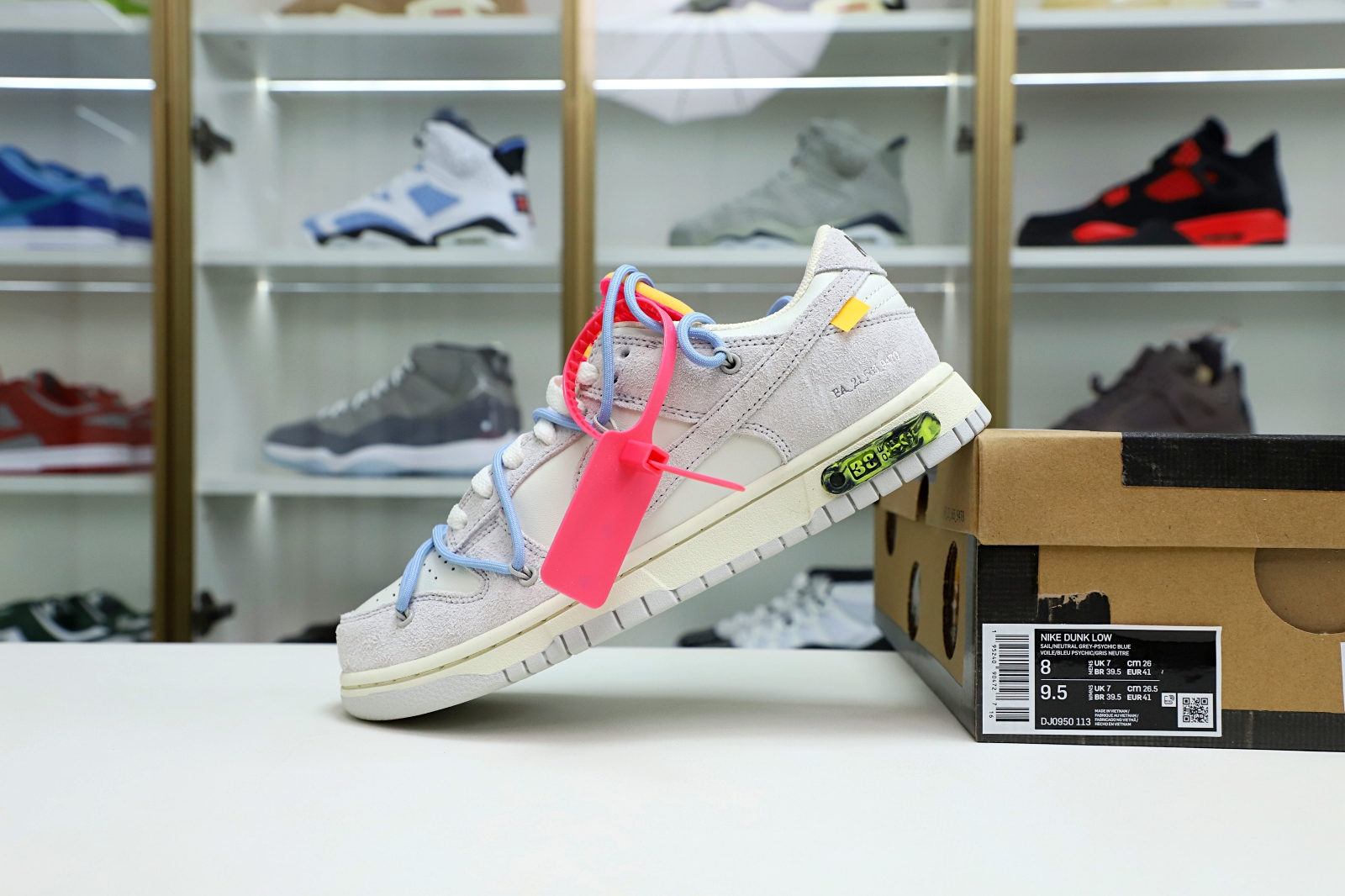 Off-White x Nike Dunk Low 