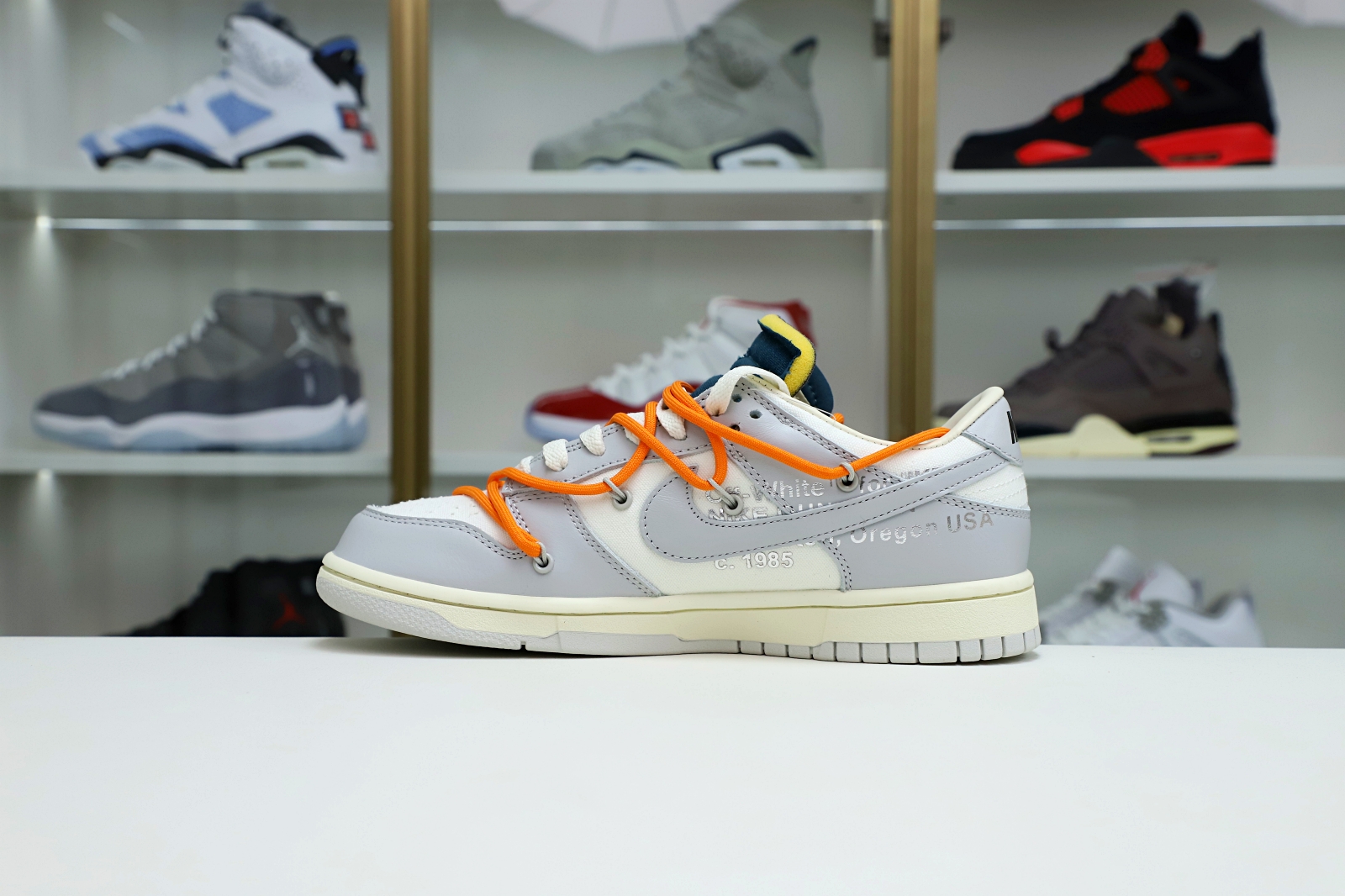 Off-White x Nike Dunk Low 