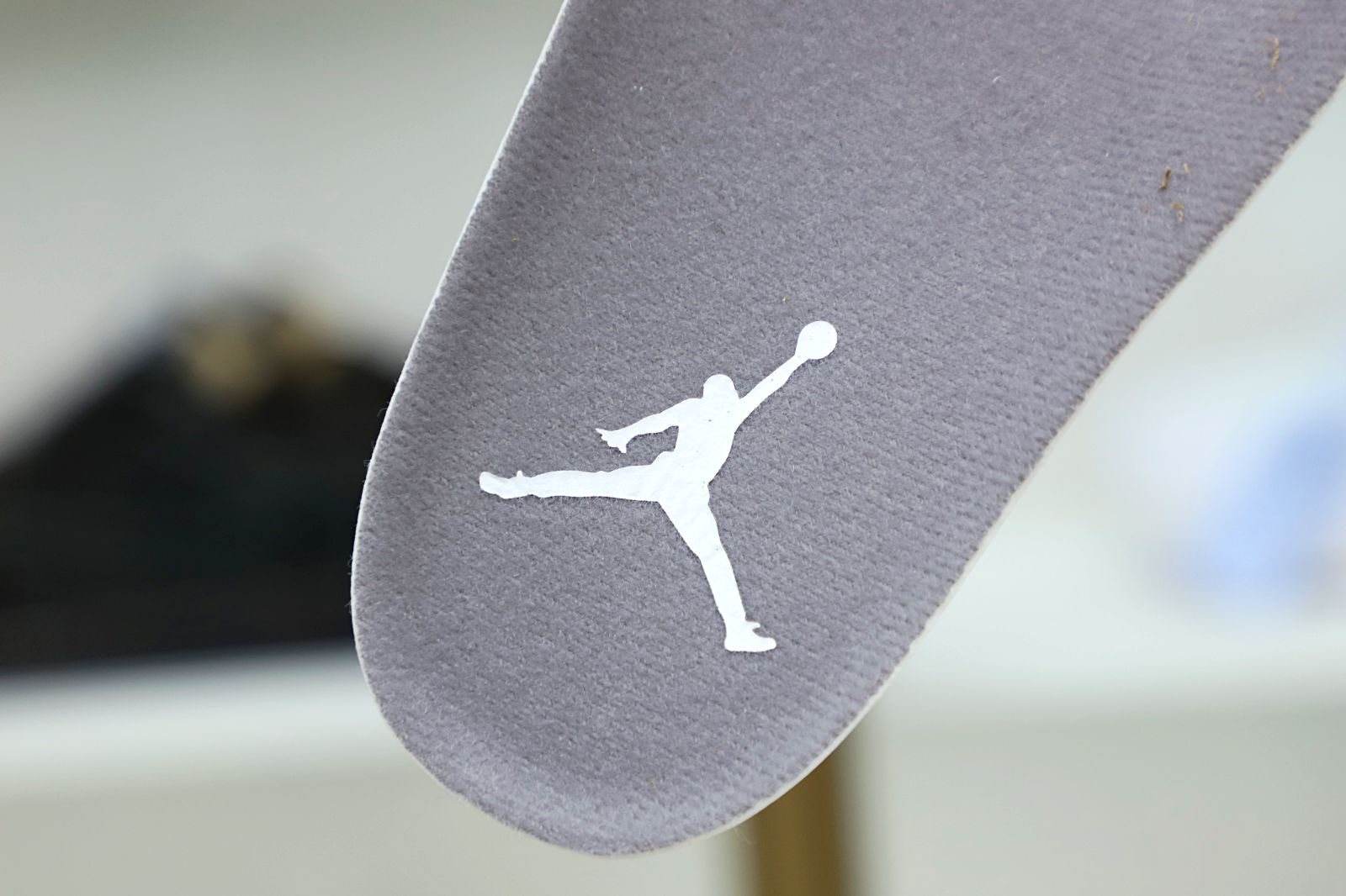 AIR JORDAN 11 RETRO 'COOL GREY' 2021