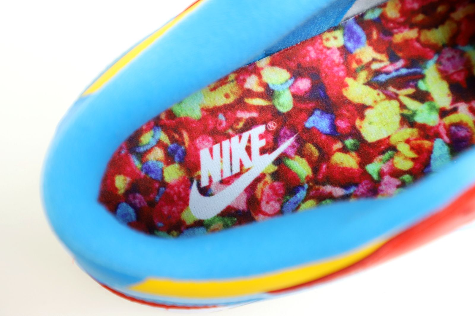NIKE DUNK QS 'FRUITY PEBBLES'